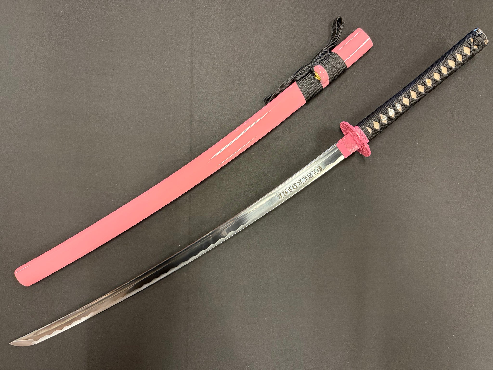 PRE-ORDER Phoenix Armory Katana - Lisa's Blackpink Takedown 65mn