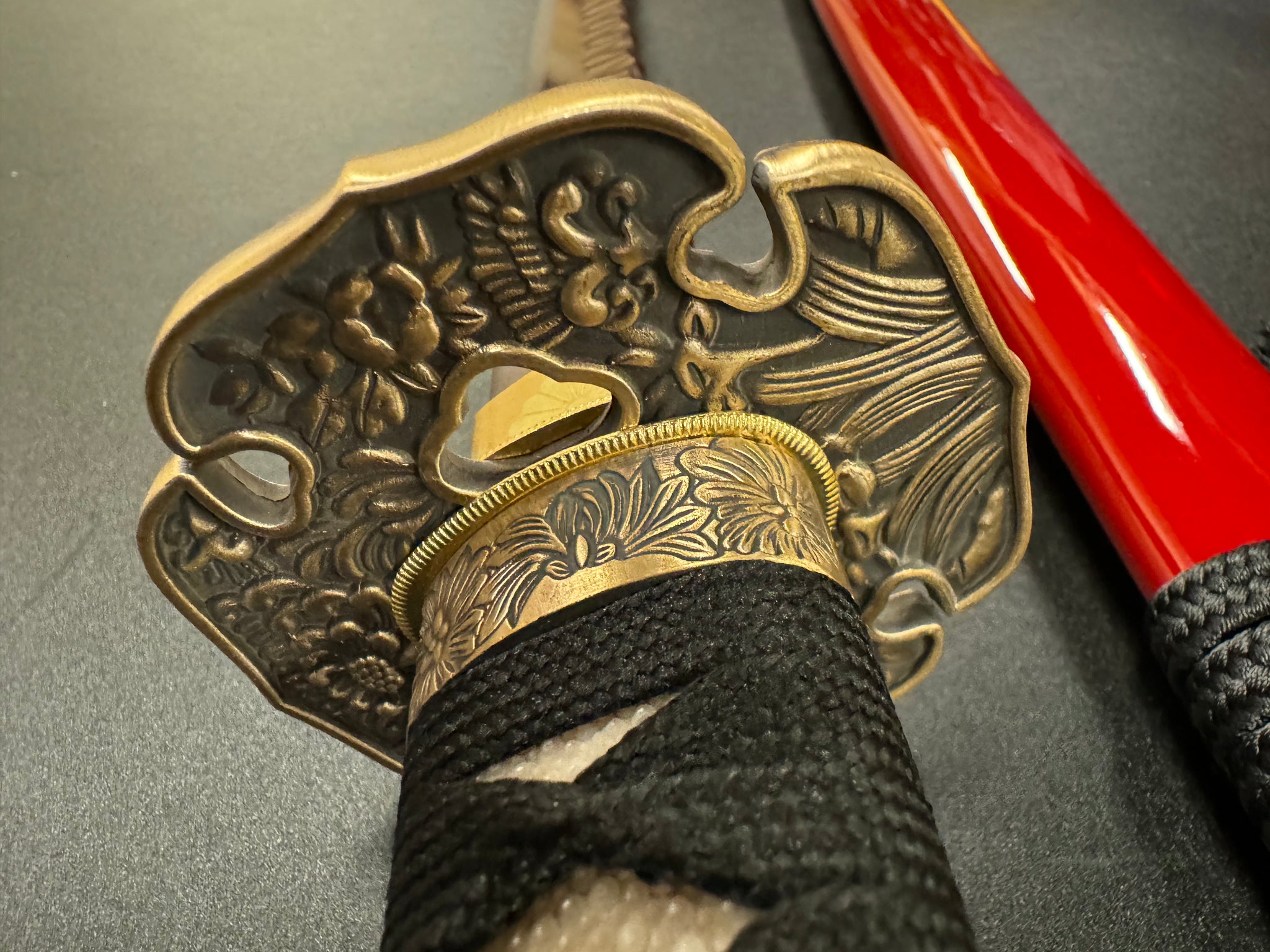 Phoenix Arms  Fire Blossom Damascus Hammered Spine Katana