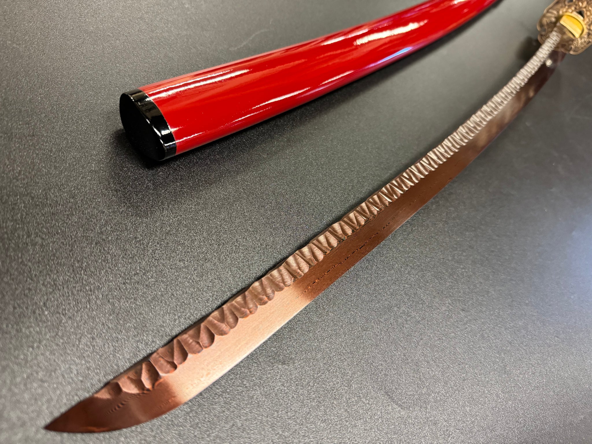 Phoenix Arms  Fire Blossom Damascus Hammered Spine Katana