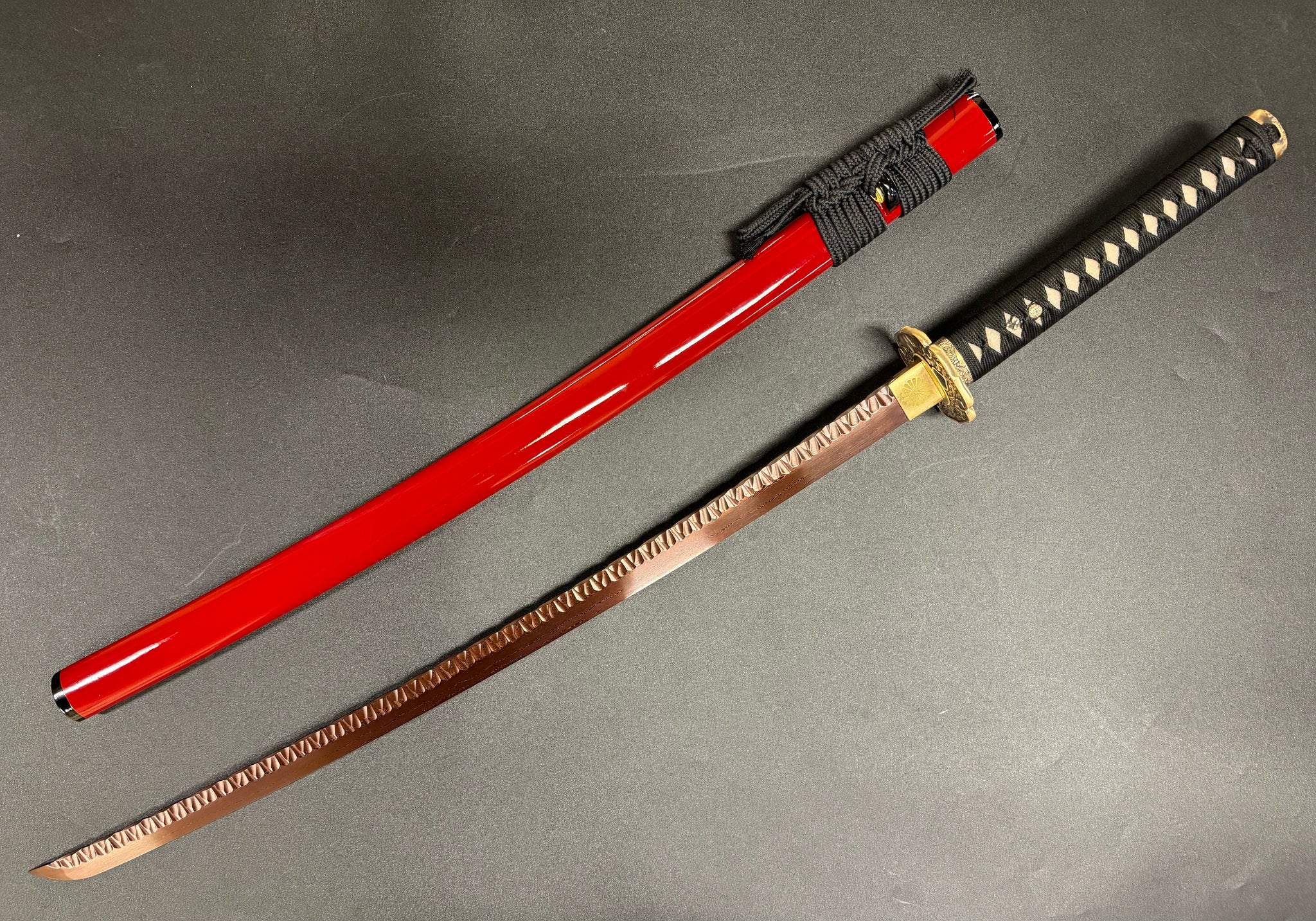 Phoenix Arms  Fire Blossom Damascus Hammered Spine Katana