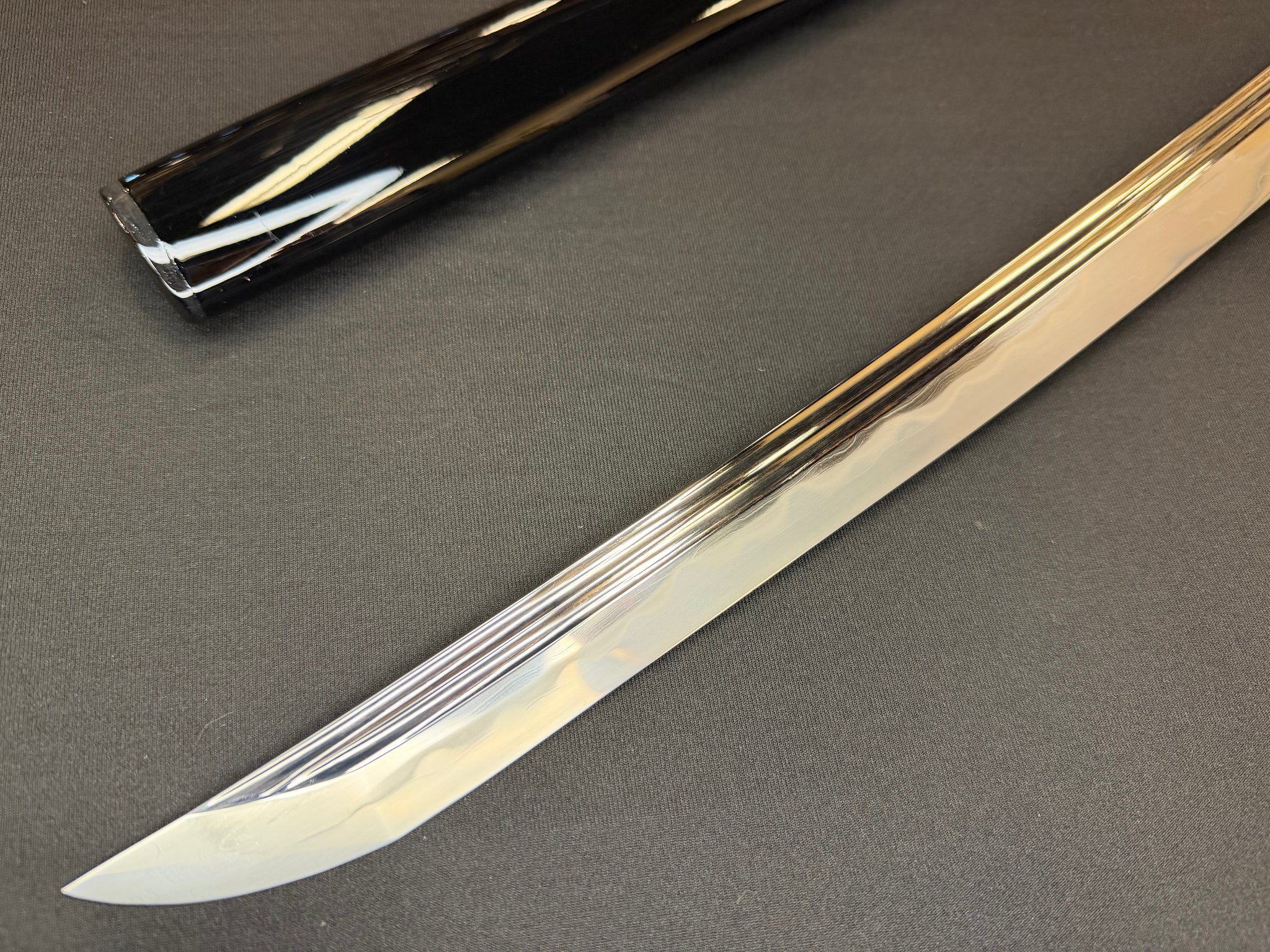 Legacy Steel Katana - Crimson Waves - Forged Traditional Sanmai