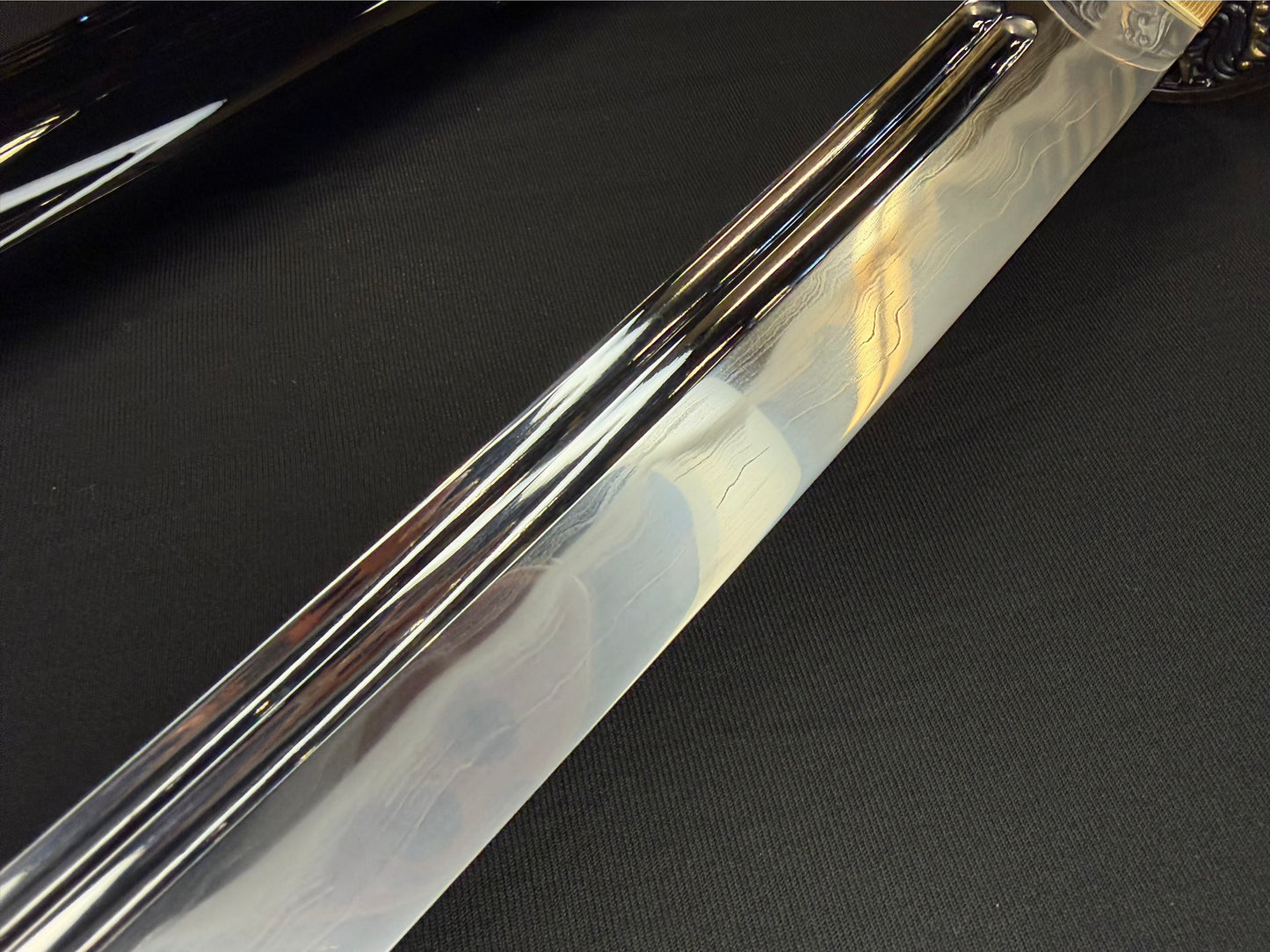 Legacy Steel Katana - Crimson Waves - Forged Traditional Sanmai