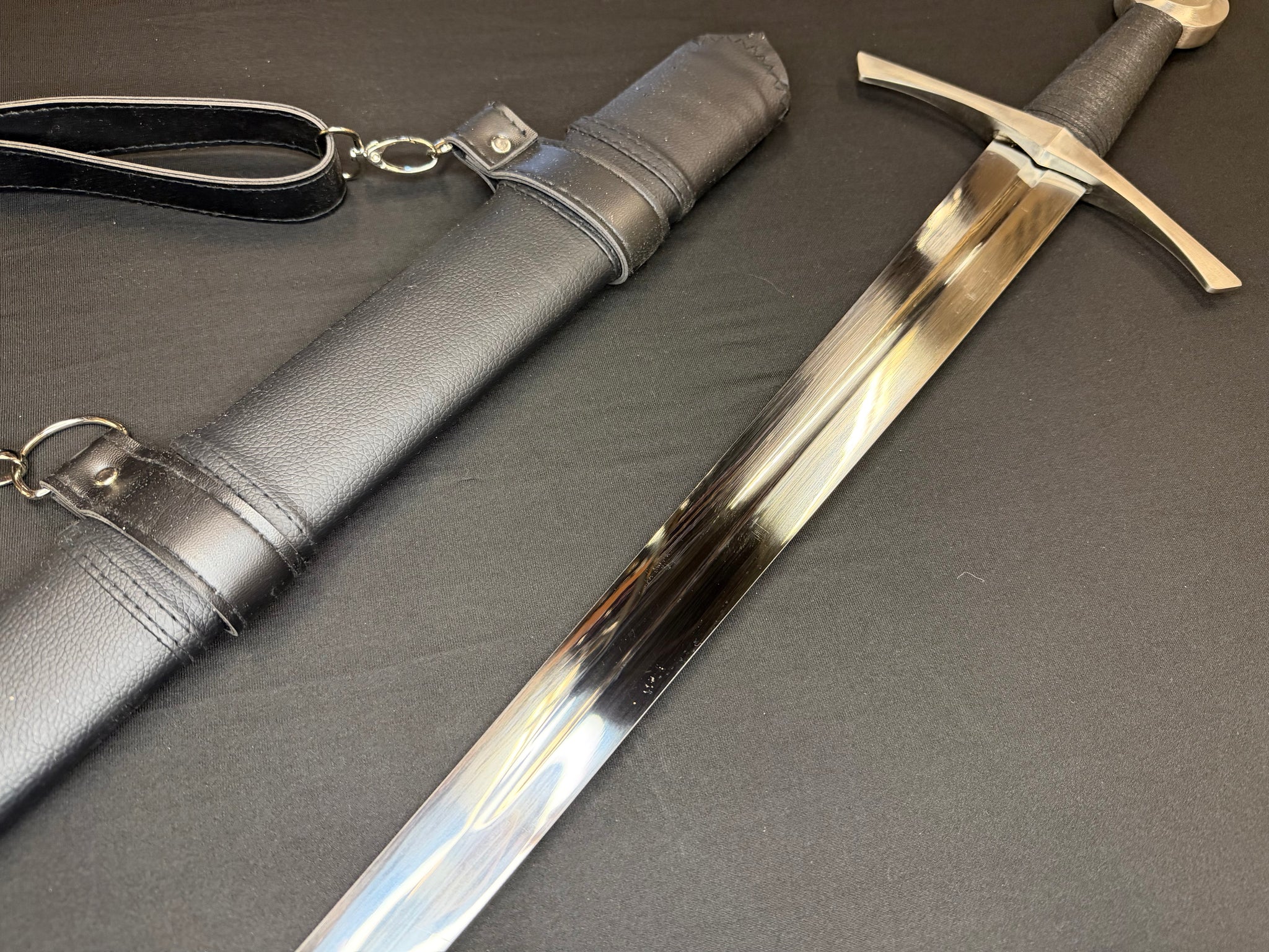 Dragonspring Forge Arming Sword - Marauder 65Mn