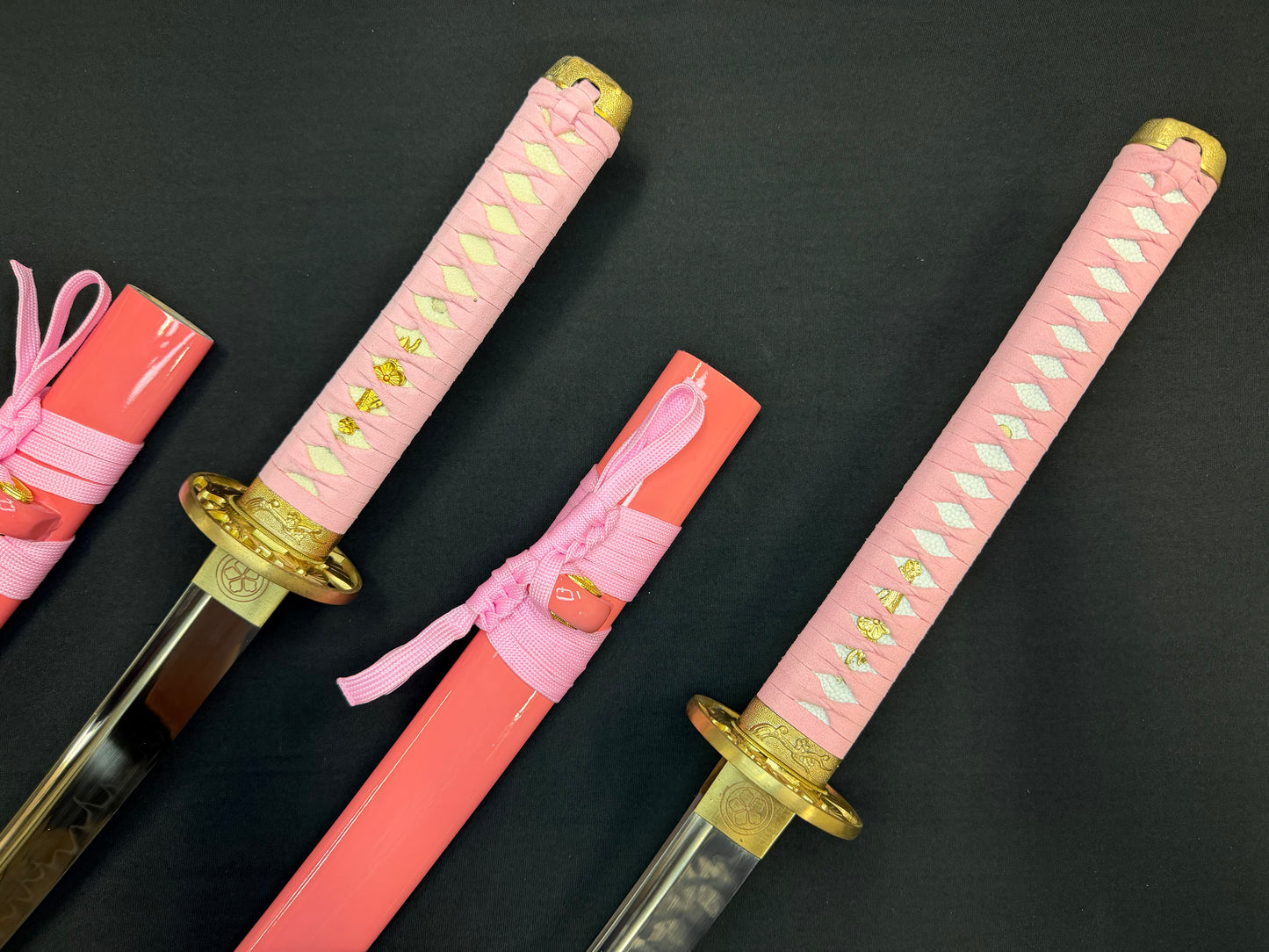 Phoenix Armory Daisho 2-Sword Set - Neon Pink - T10