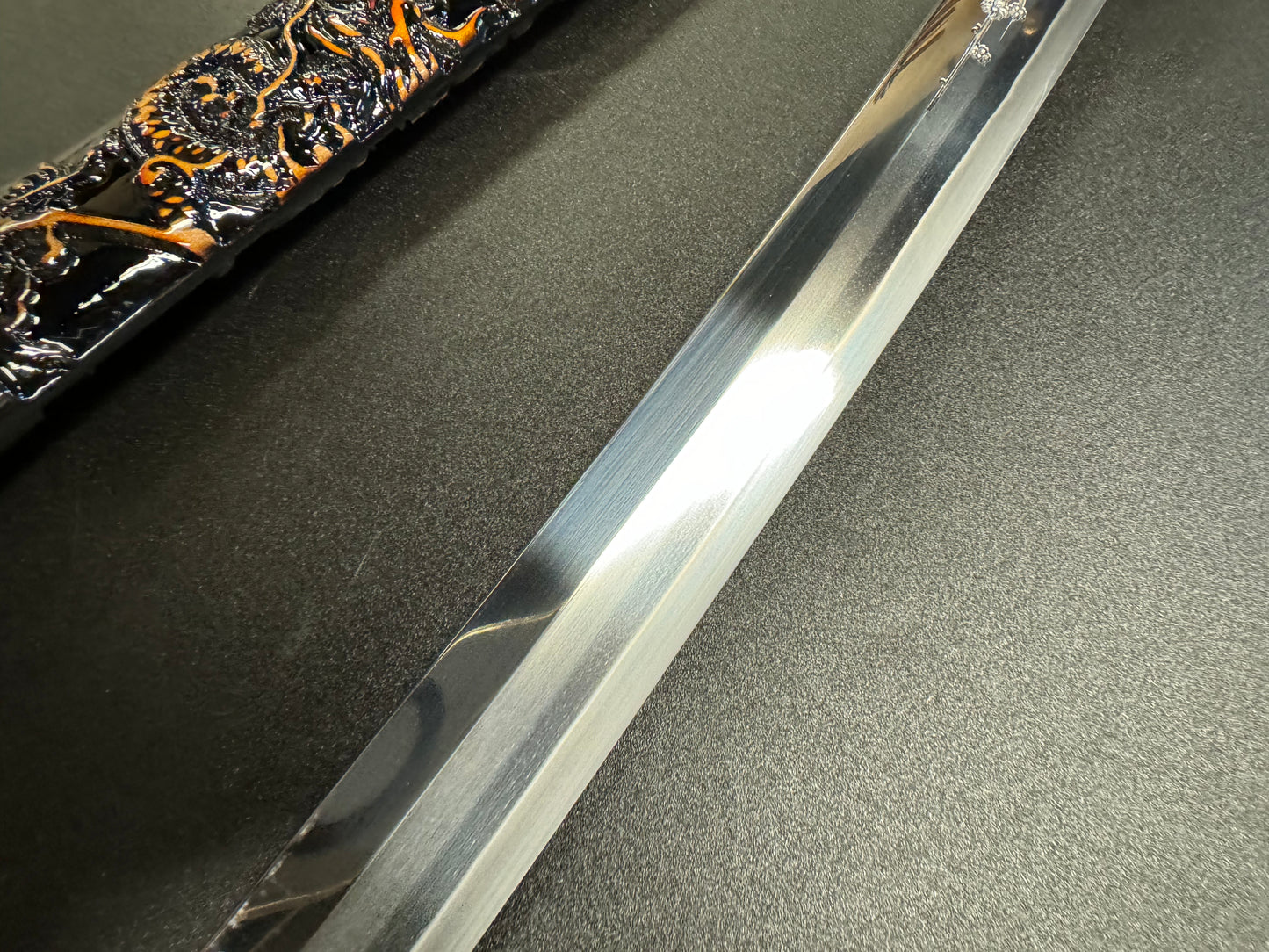 Phoenix Arms Katana - Red Veiled Dragon Tamagahane/Orishigane Horimono