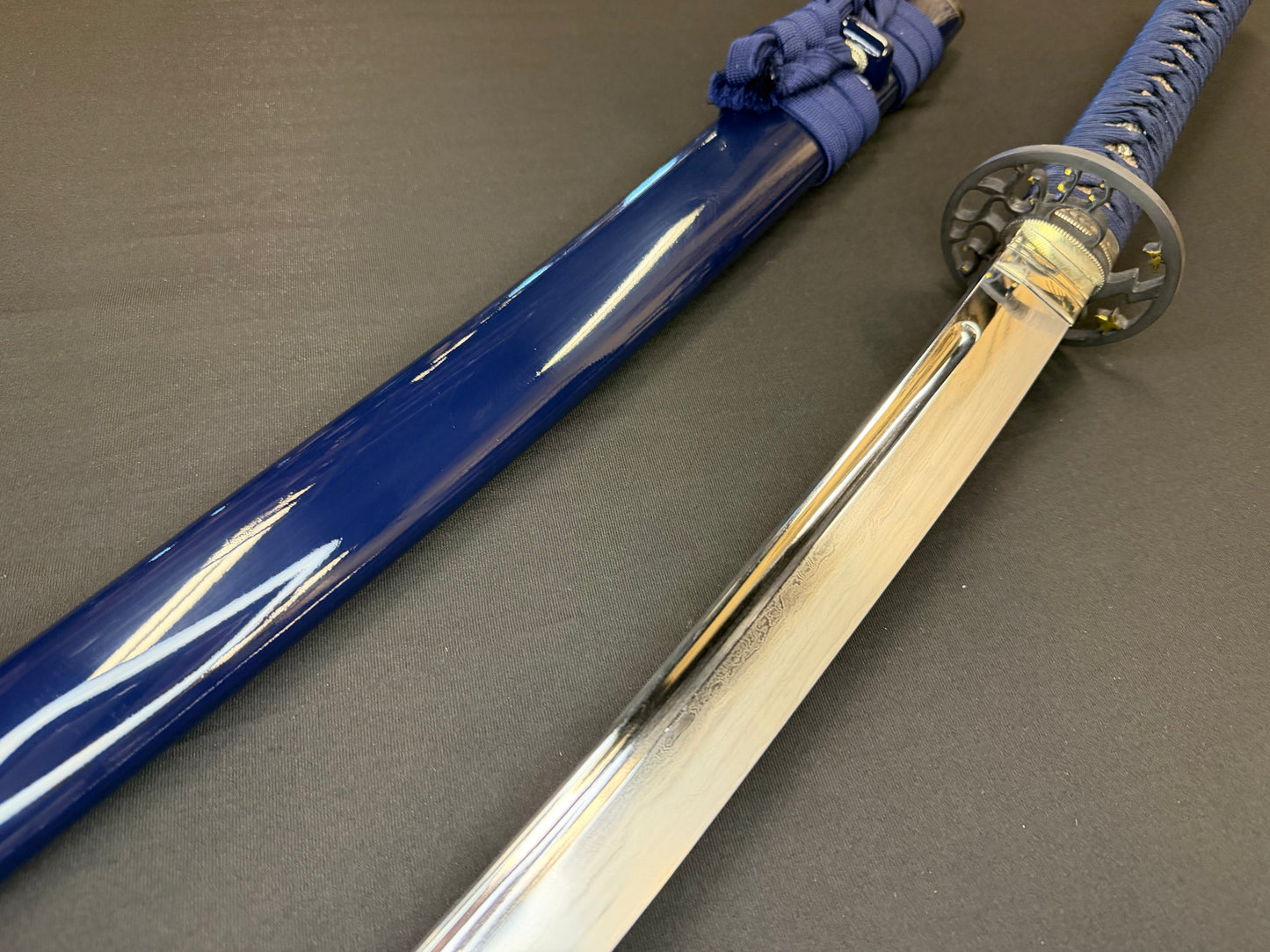 Thaitsuki Katana - Dokuji Nami Sanmai