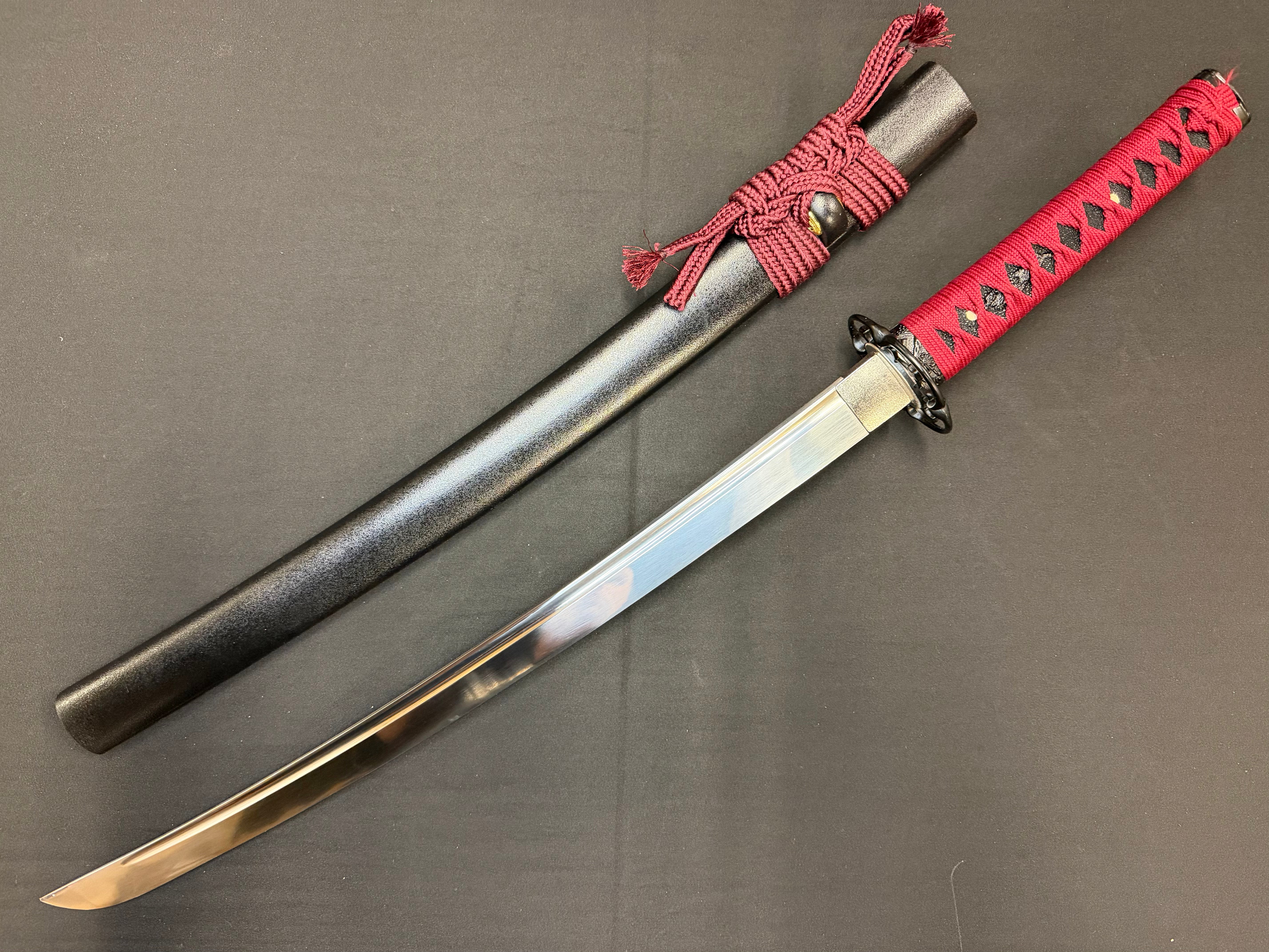 Phoenix Armory Wakizashi - Featherlight Owari Red 65mn