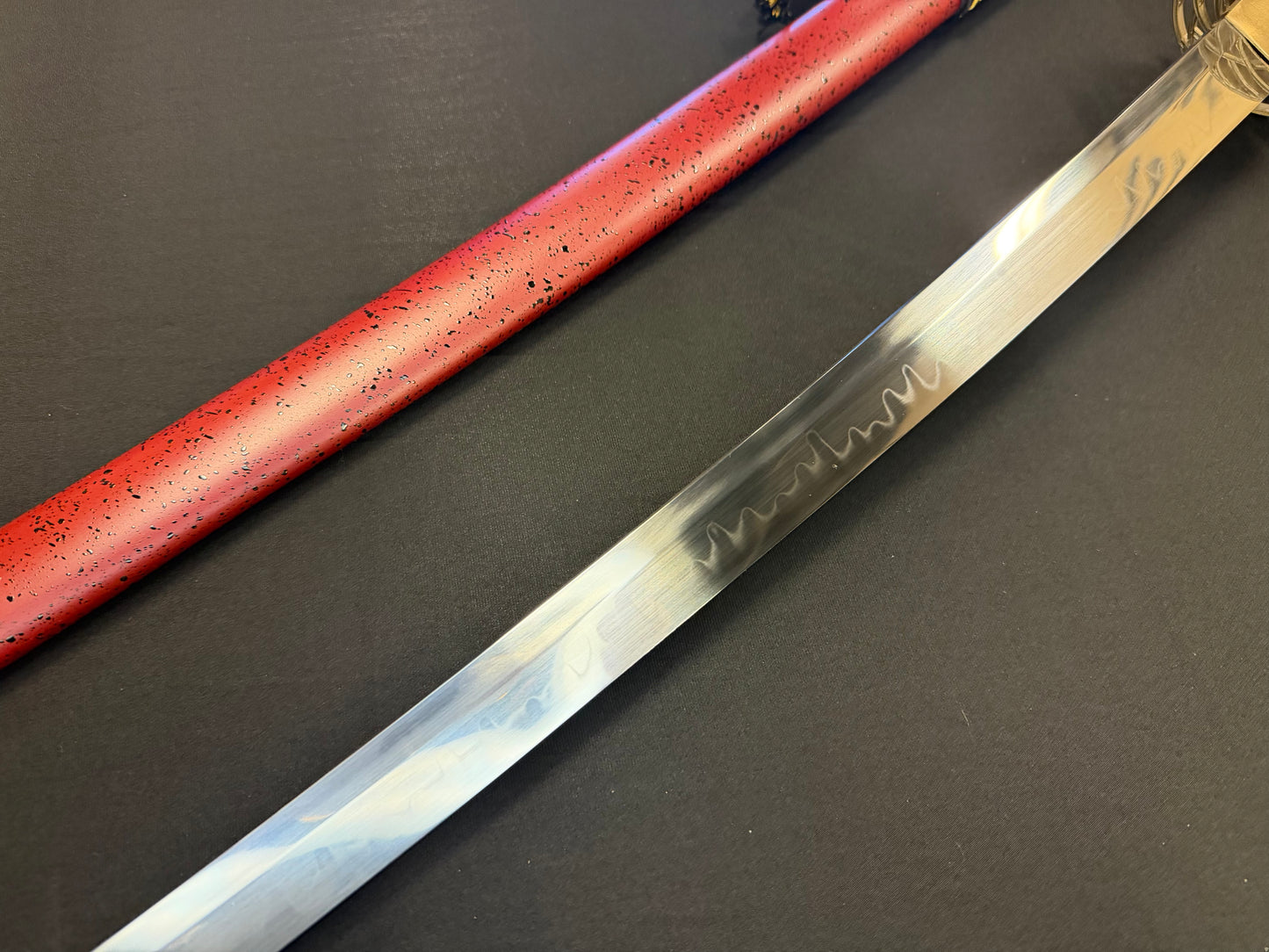 Phoenix Armory Katana - Golden Cinderleaf T10