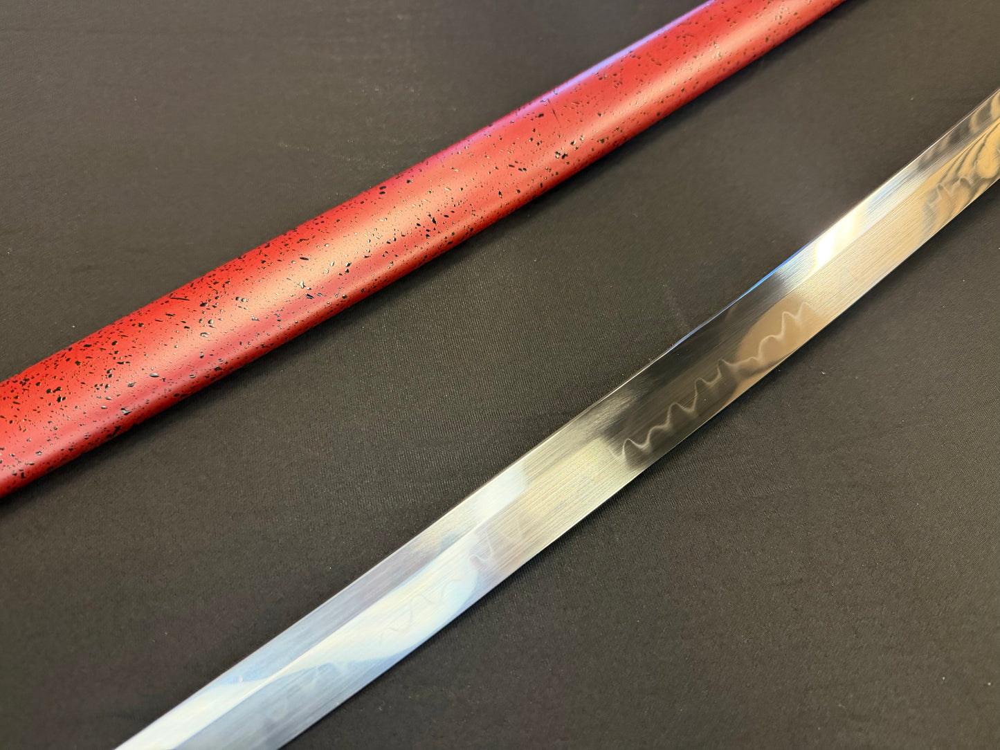 Phoenix Armory Katana - Golden Cinderleaf T10