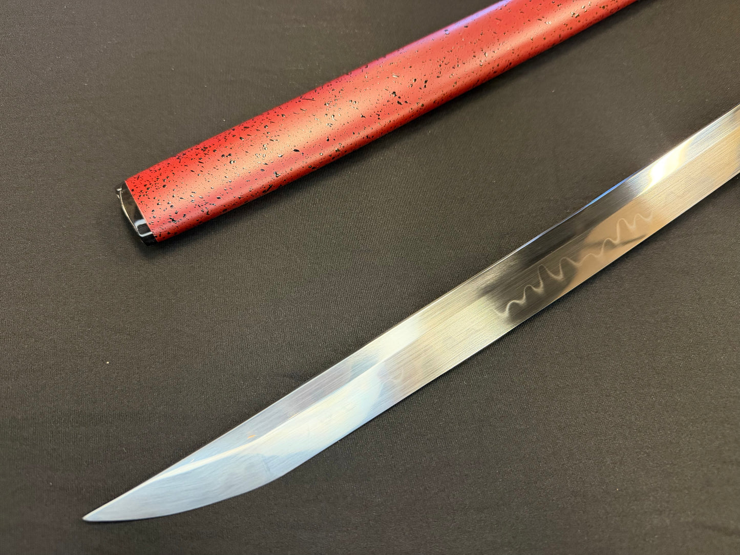 Phoenix Armory Katana - Golden Cinderleaf T10