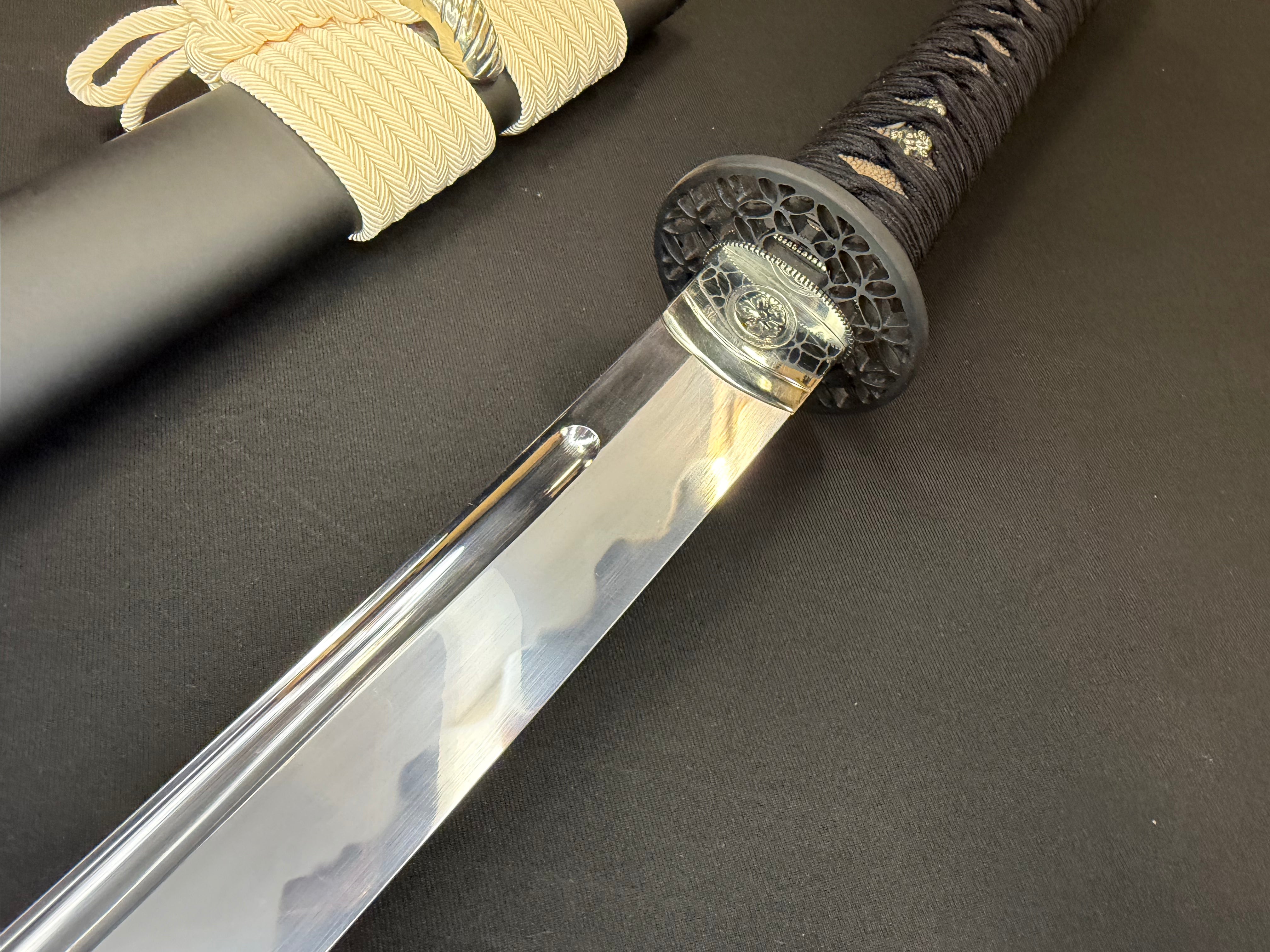 USED Thaitsuki Nightspark Katana, Unokubi 1095 Clay tempered exclusive