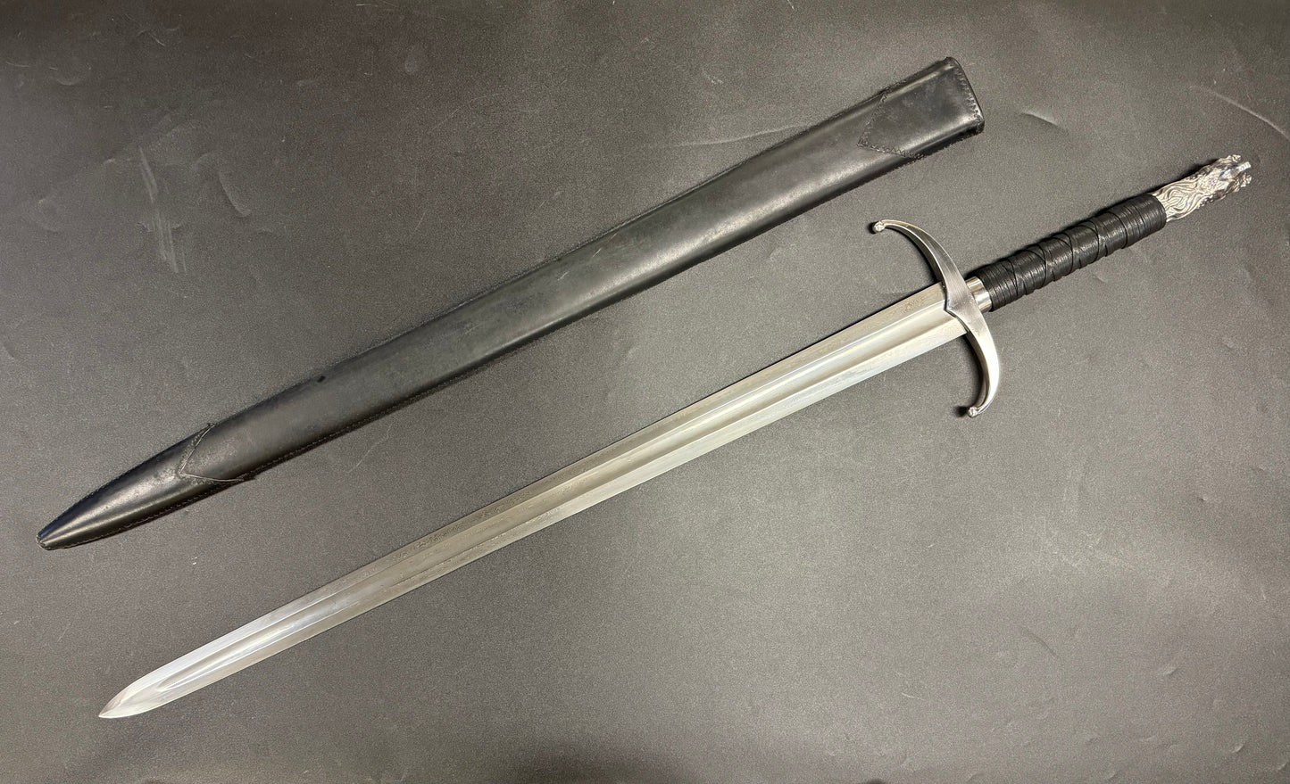 Legacy Blades John Snow Longclaw Longsword 1095 Folded Steel