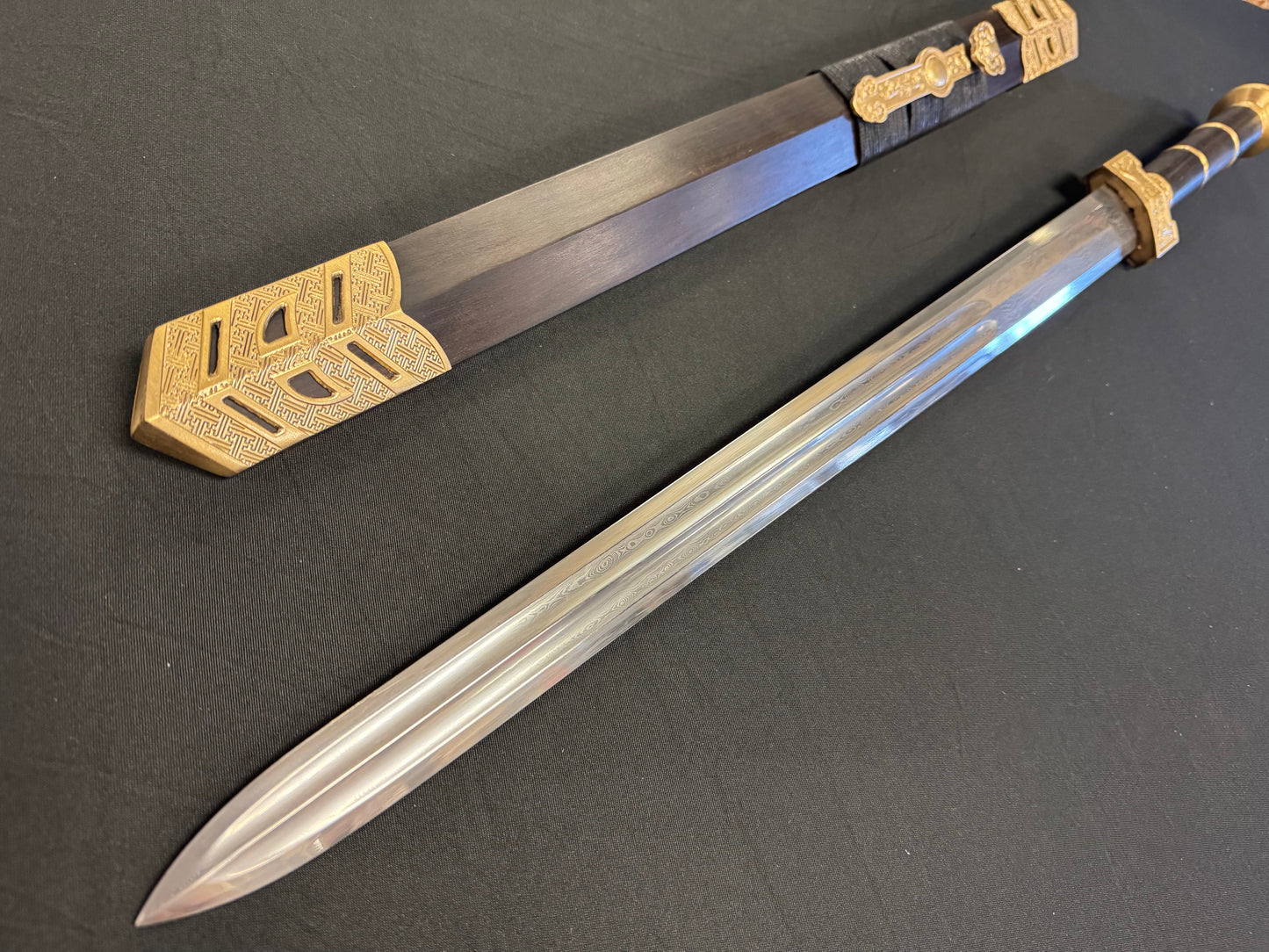 Short Han Jian Eight Sided Damascus Double Fuller