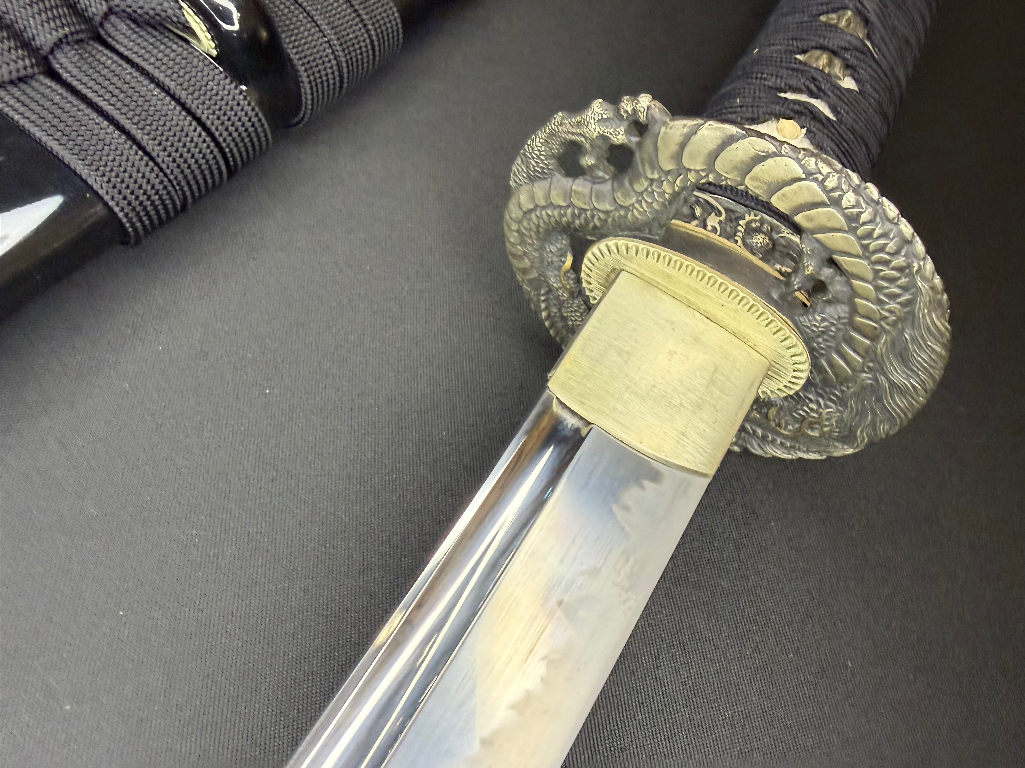 PRE-OWNED Dragon King Katana - Ryujin - T10 Clay Tempered