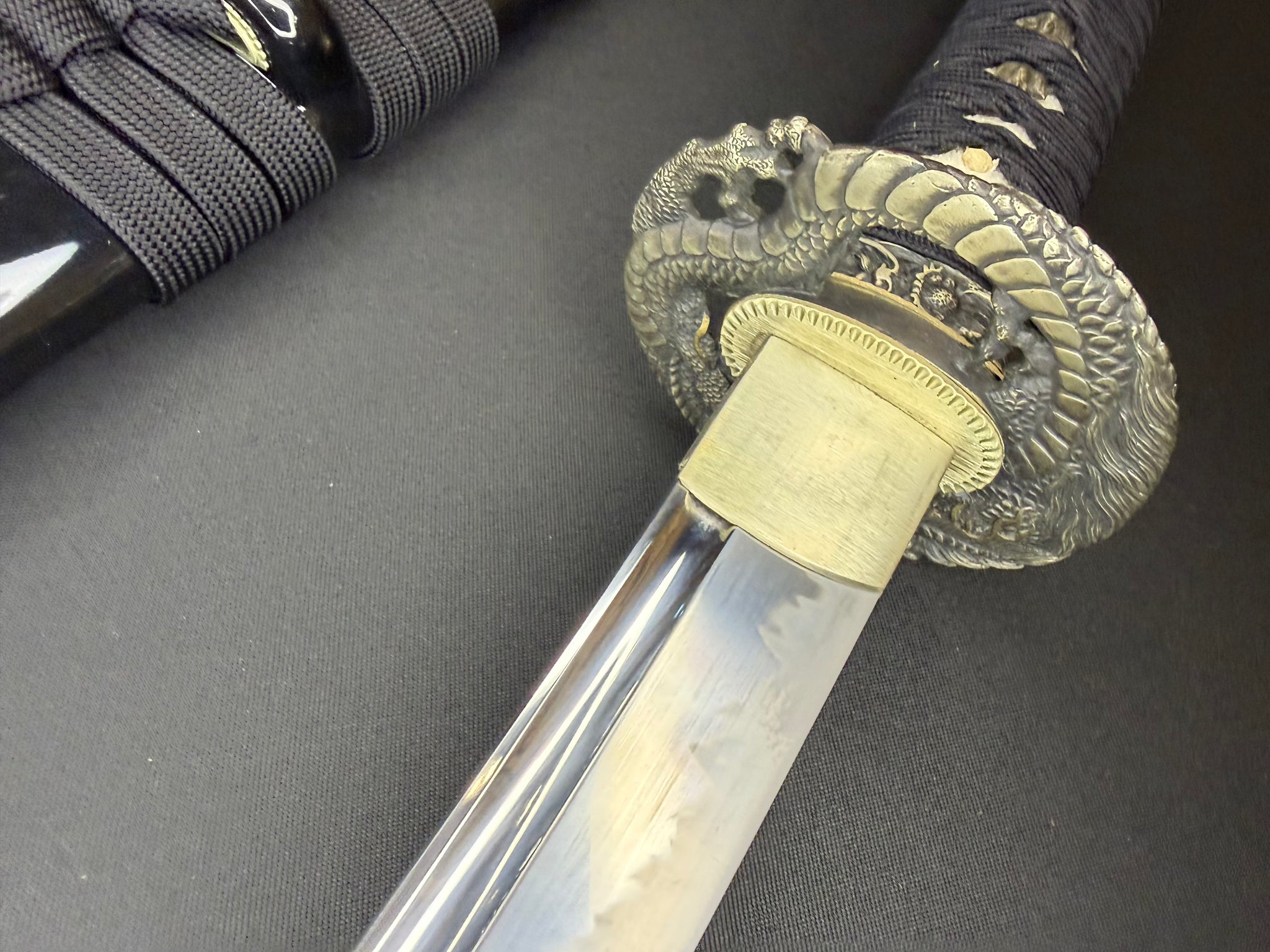 PRE-OWNED Dragon King Katana - Ryujin - T10 Clay Tempered