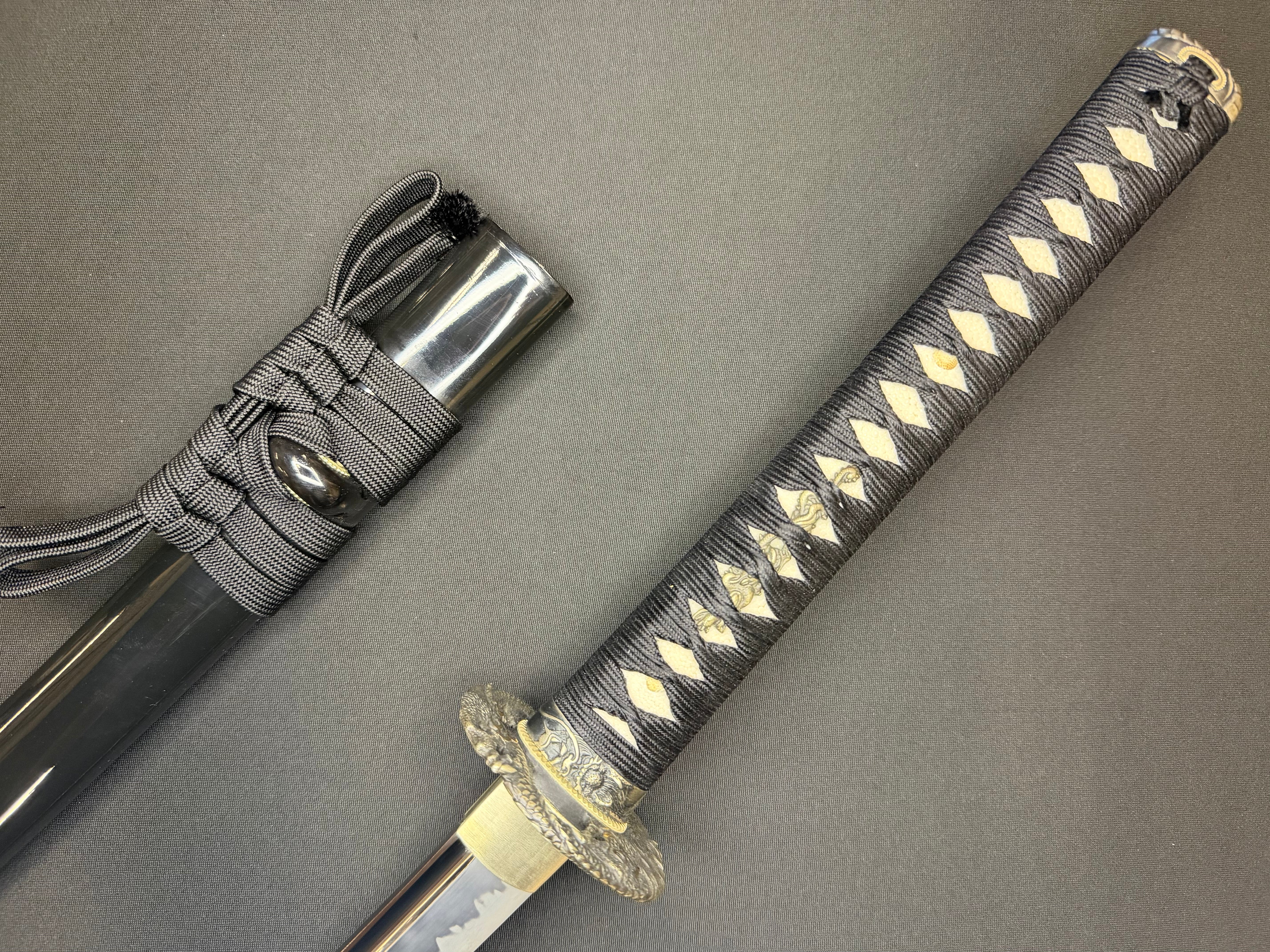 PRE-OWNED Dragon King Katana - Ryujin - T10 Clay Tempered