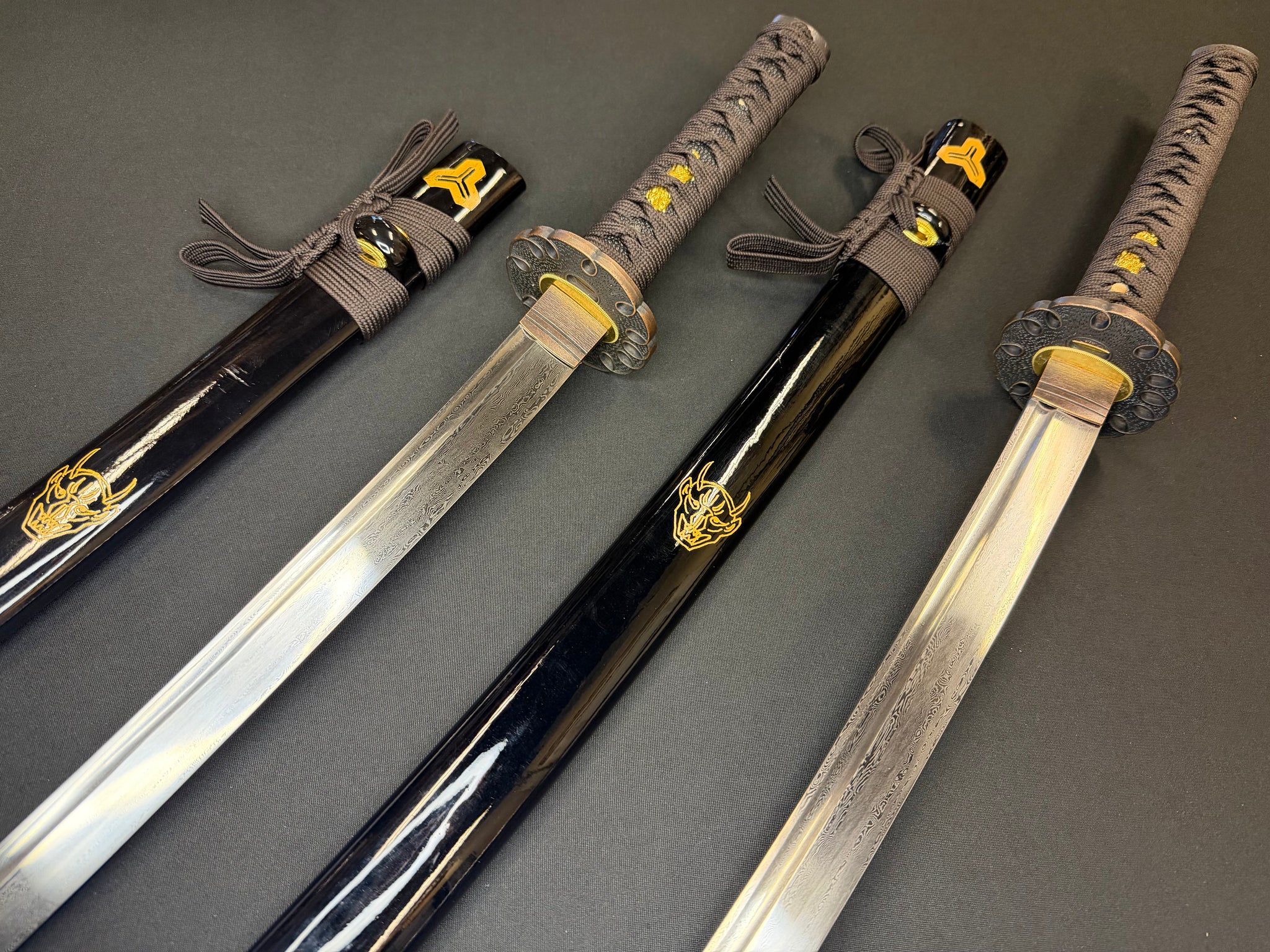 PRE-OWNED Dragonspring Daisho 2-Sword Set - Oni Damascus - Damascus Steel