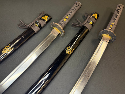 PRE-OWNED Dragonspring Daisho 2-Sword Set - Oni Damascus - Damascus Steel