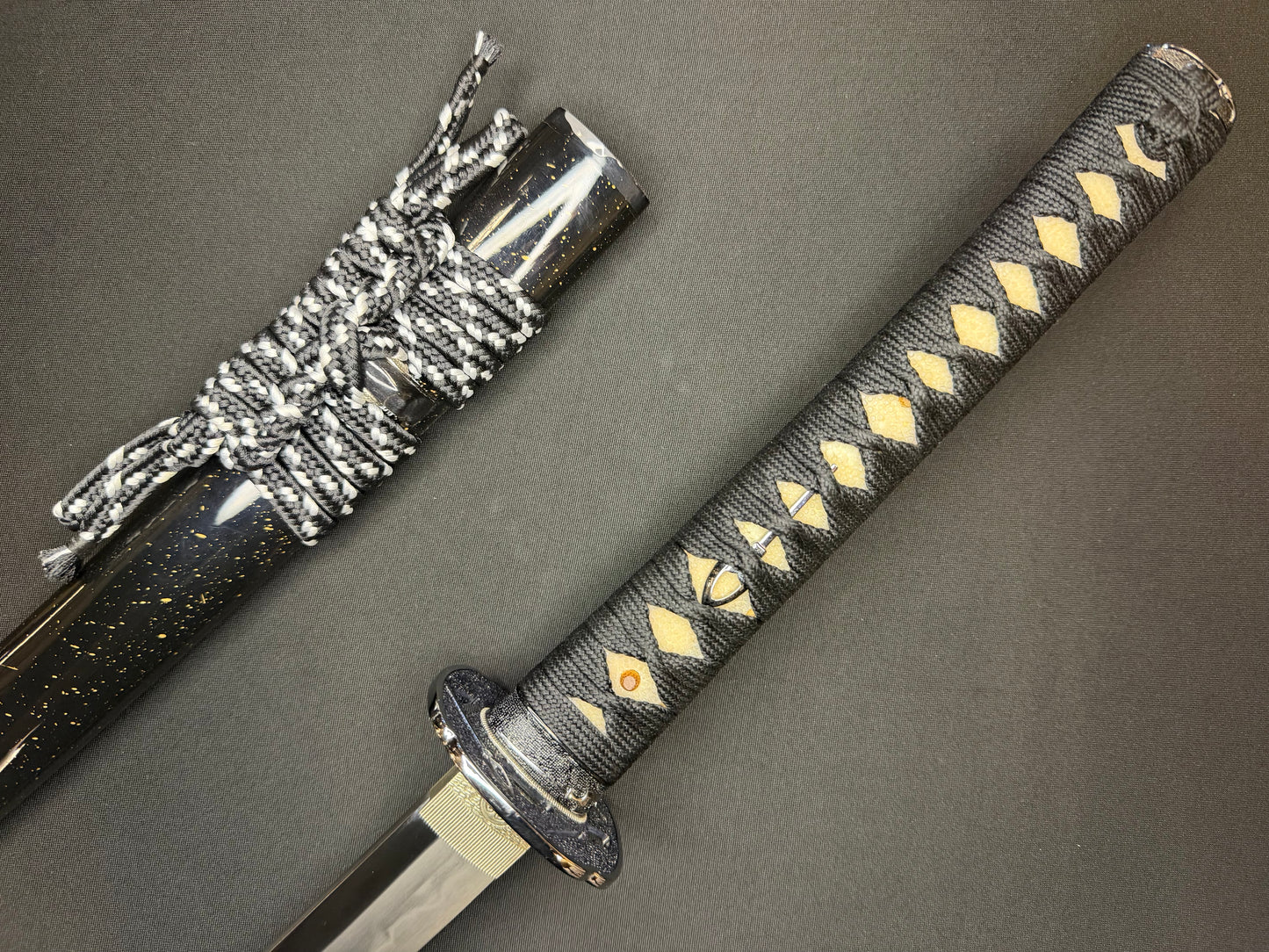 PRE-OWNED Legacy Steel Katana - Silver Archer T10 Clay Tempered