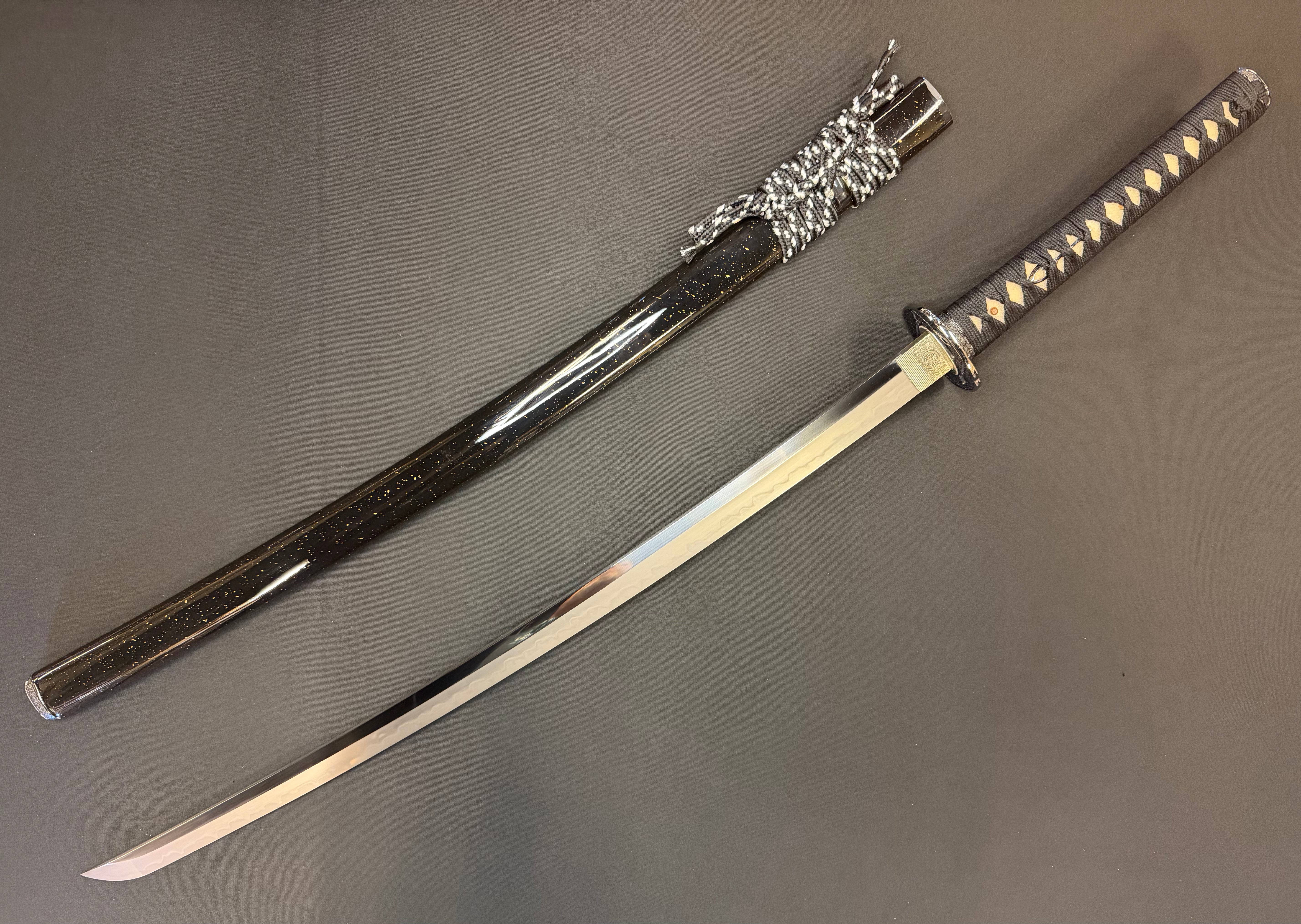 PRE-OWNED Legacy Steel Katana - Silver Archer T10 Clay Tempered