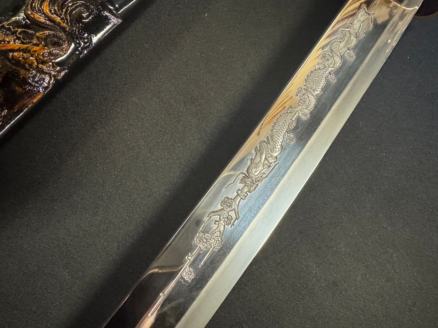 Phoenix Arms Katana - Red Veiled Dragon Tamagahane/Orishigane Horimono