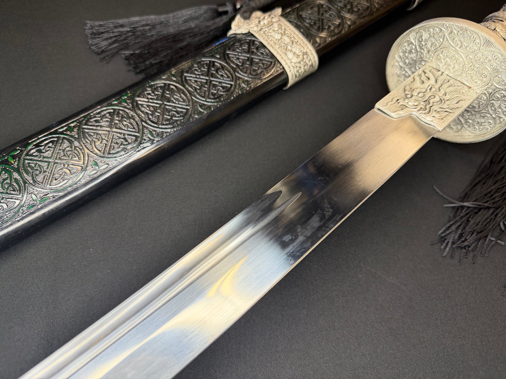 Phoenix Armory Long Kangxi Dao - Silver Sentinel 65Mn