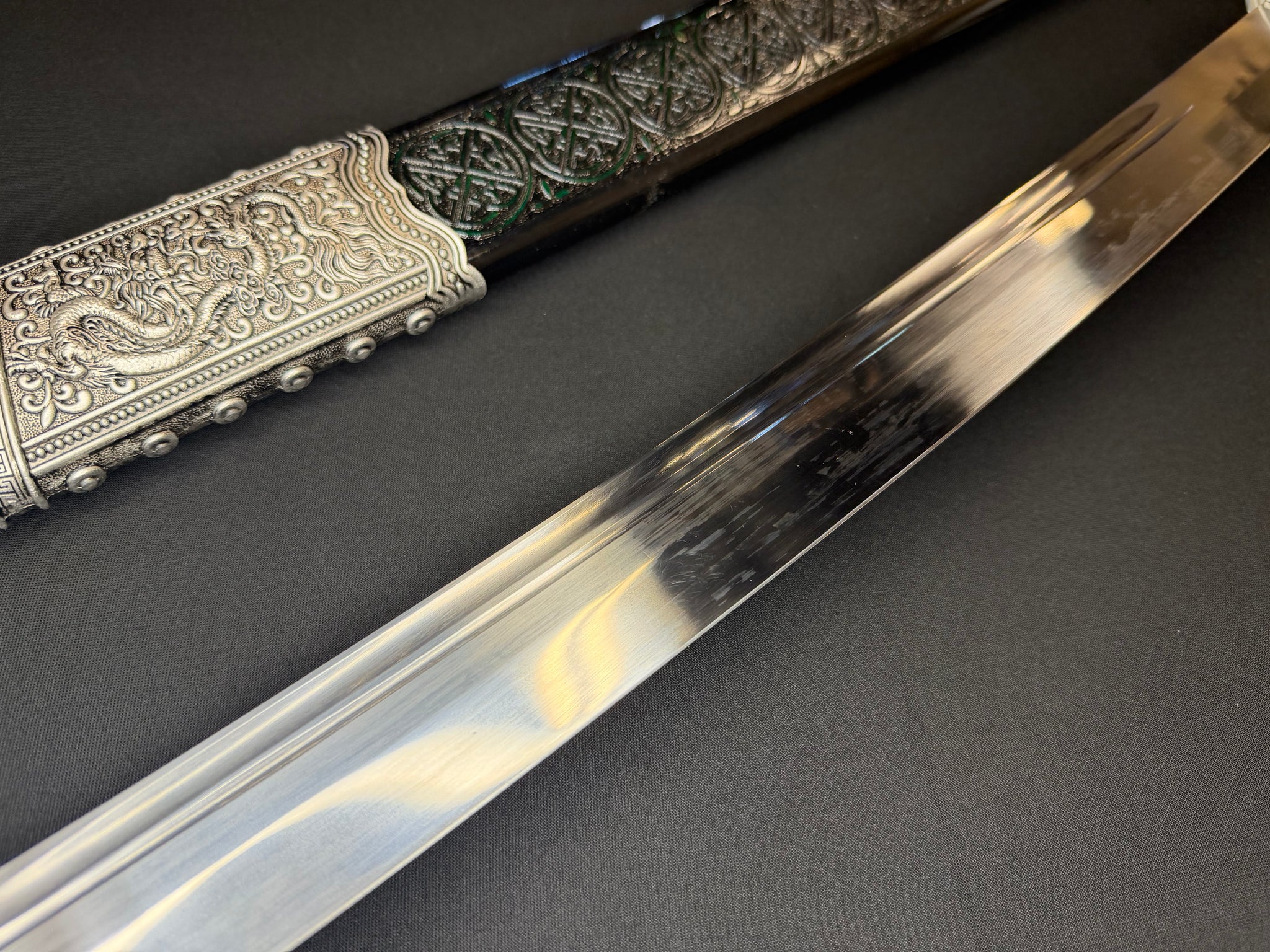 Phoenix Armory Long Kangxi Dao - Silver Sentinel 65Mn