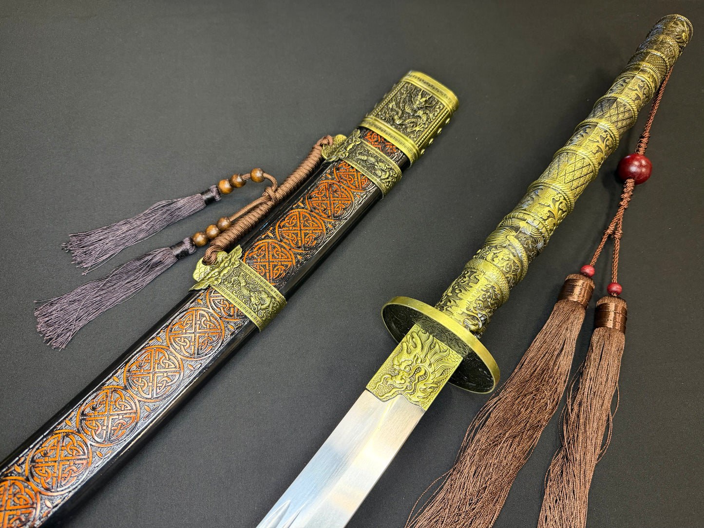 Phoenix Armory Long Kangxi Dao - Red Pattern Dragon Theme 65Mn