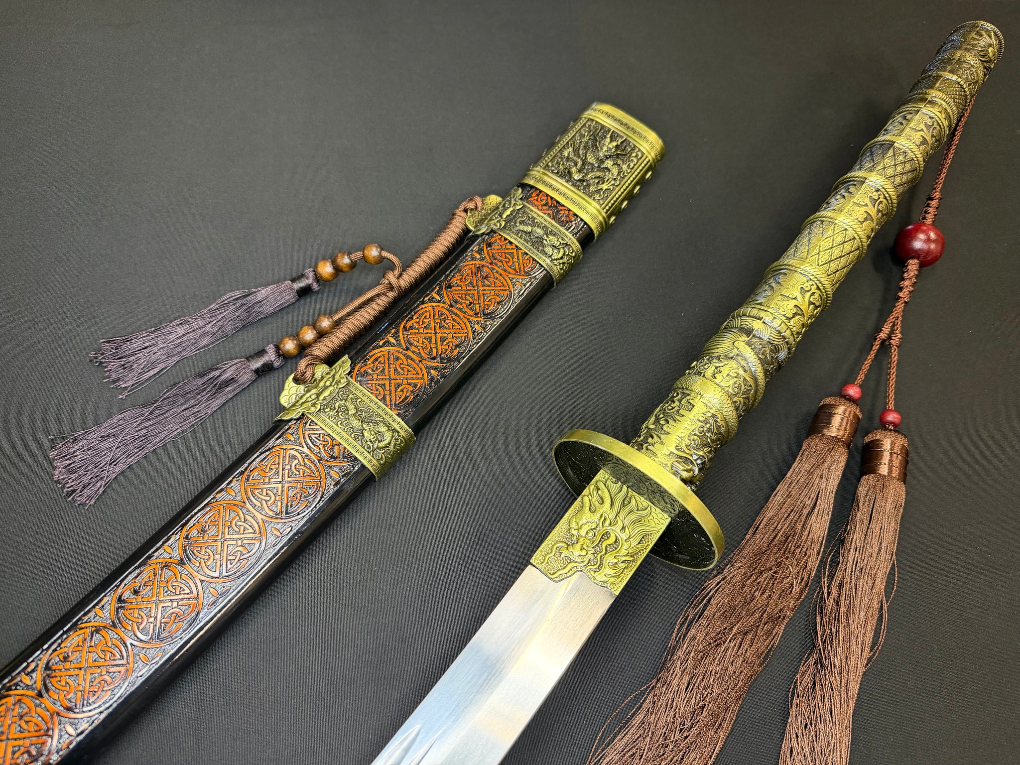 Phoenix Armory Long Kangxi Dao - Red Pattern Dragon Theme 65Mn