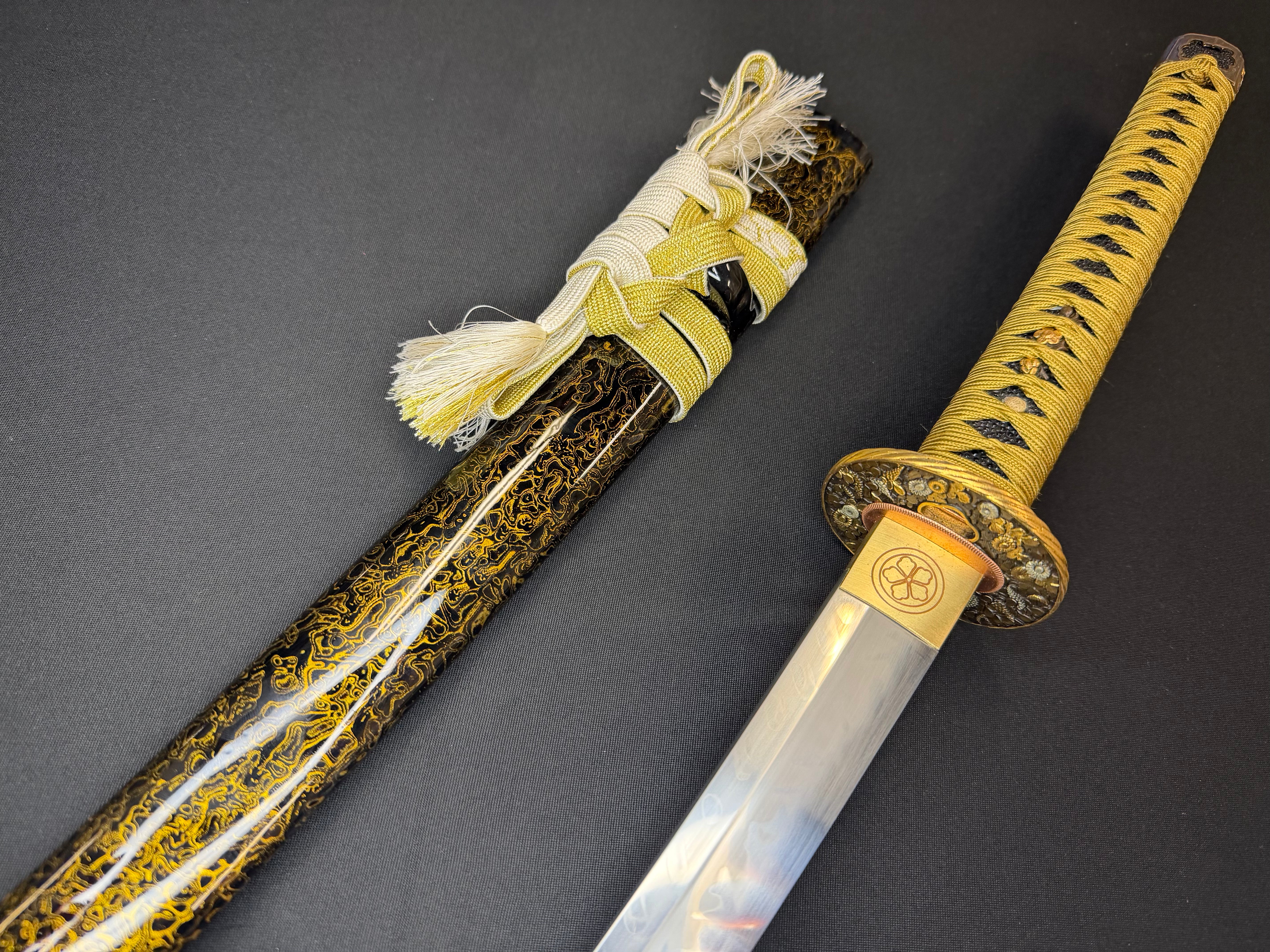 Phoenix Armory Katana - Spring Brocade T10