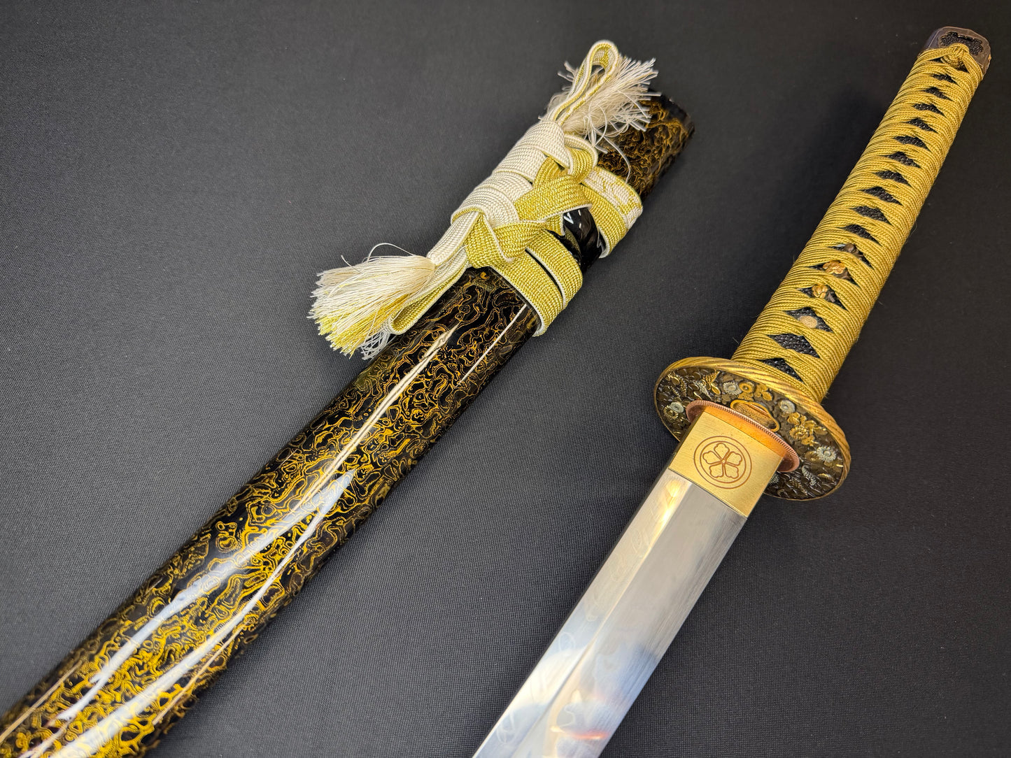 Phoenix Armory Katana - Spring Brocade T10