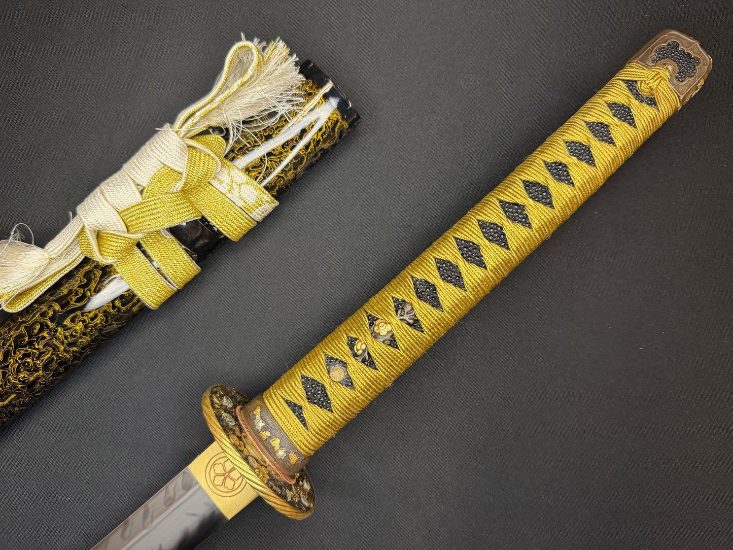 Phoenix Armory Katana - Spring Brocade T10