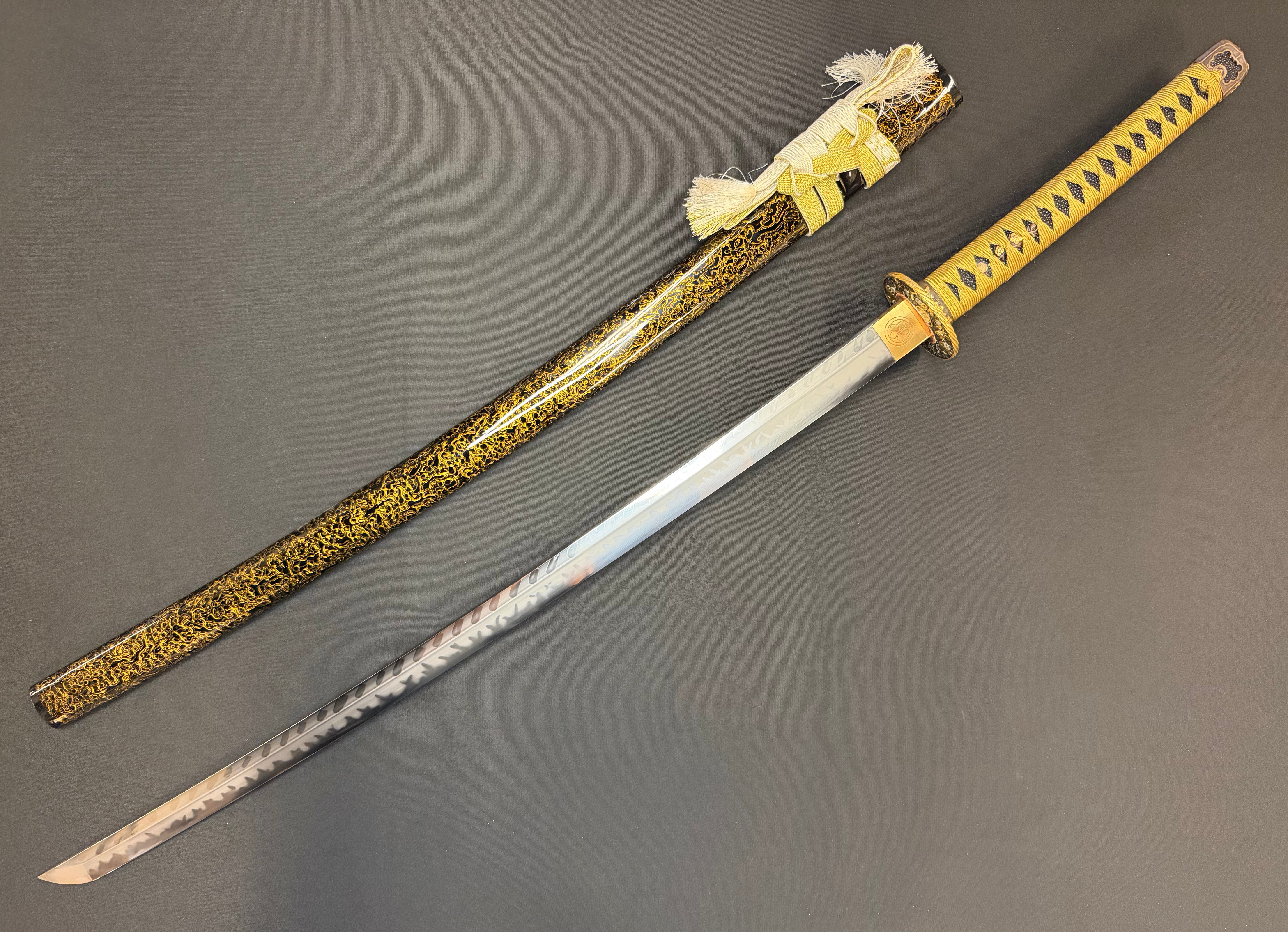 Phoenix Armory Katana - Spring Brocade T10