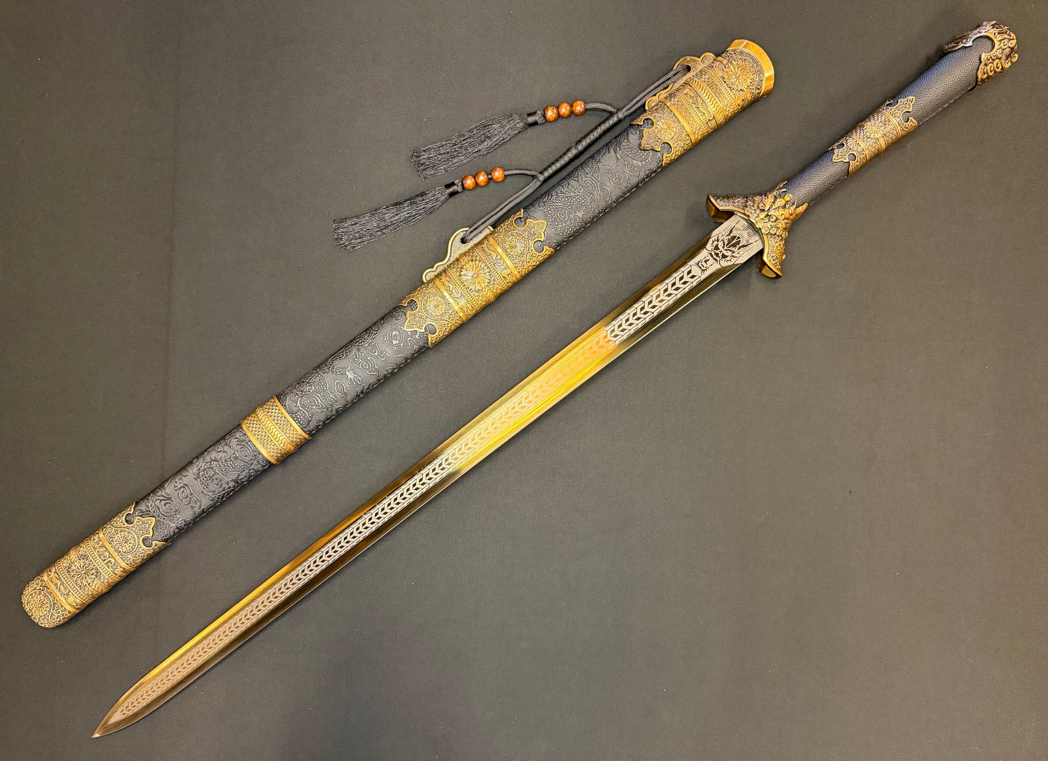 Phoenix Armory Dao - Gilded Wyvern 65Mn