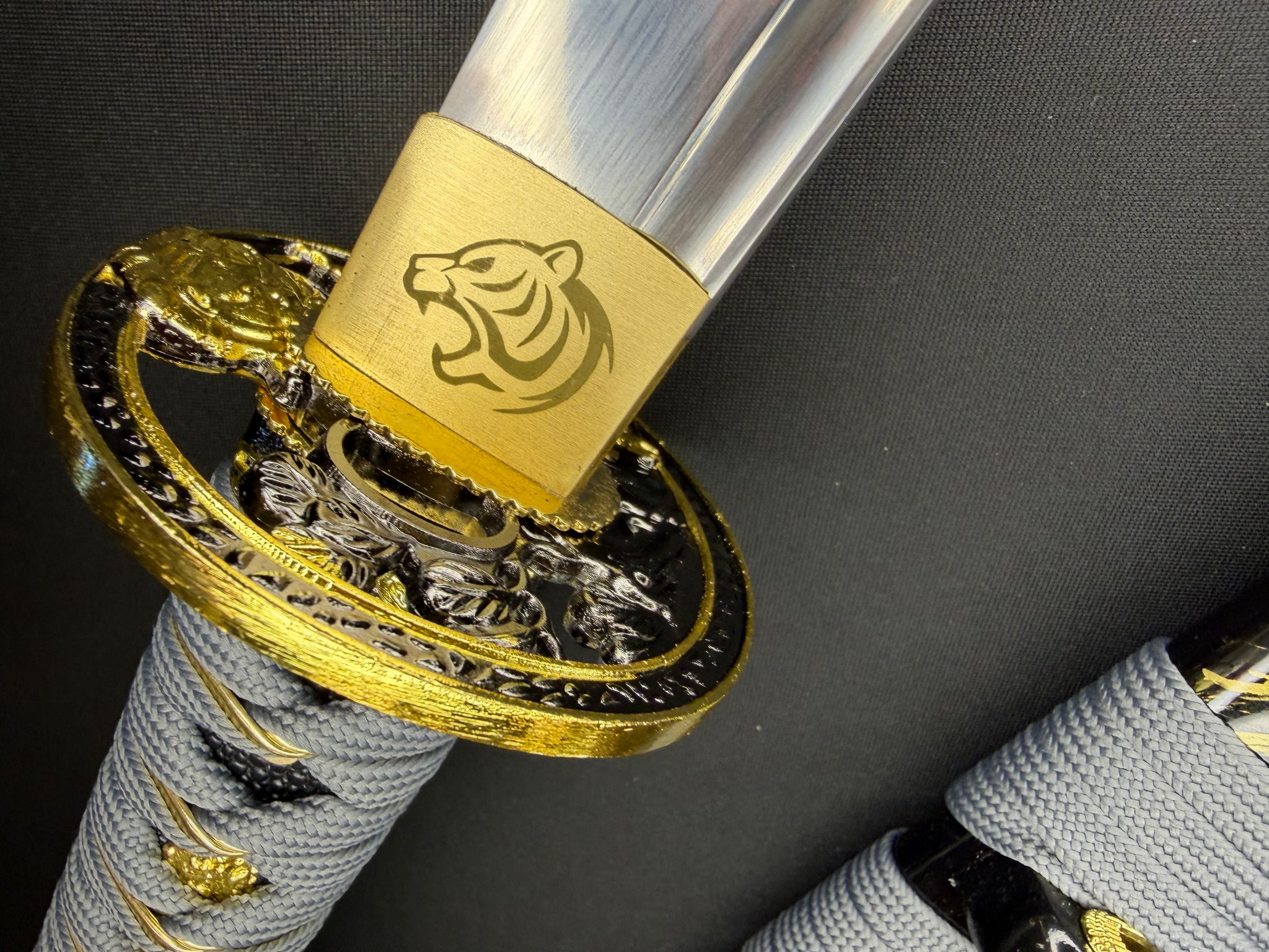Dragonspring Katana - Golden Tiger T10