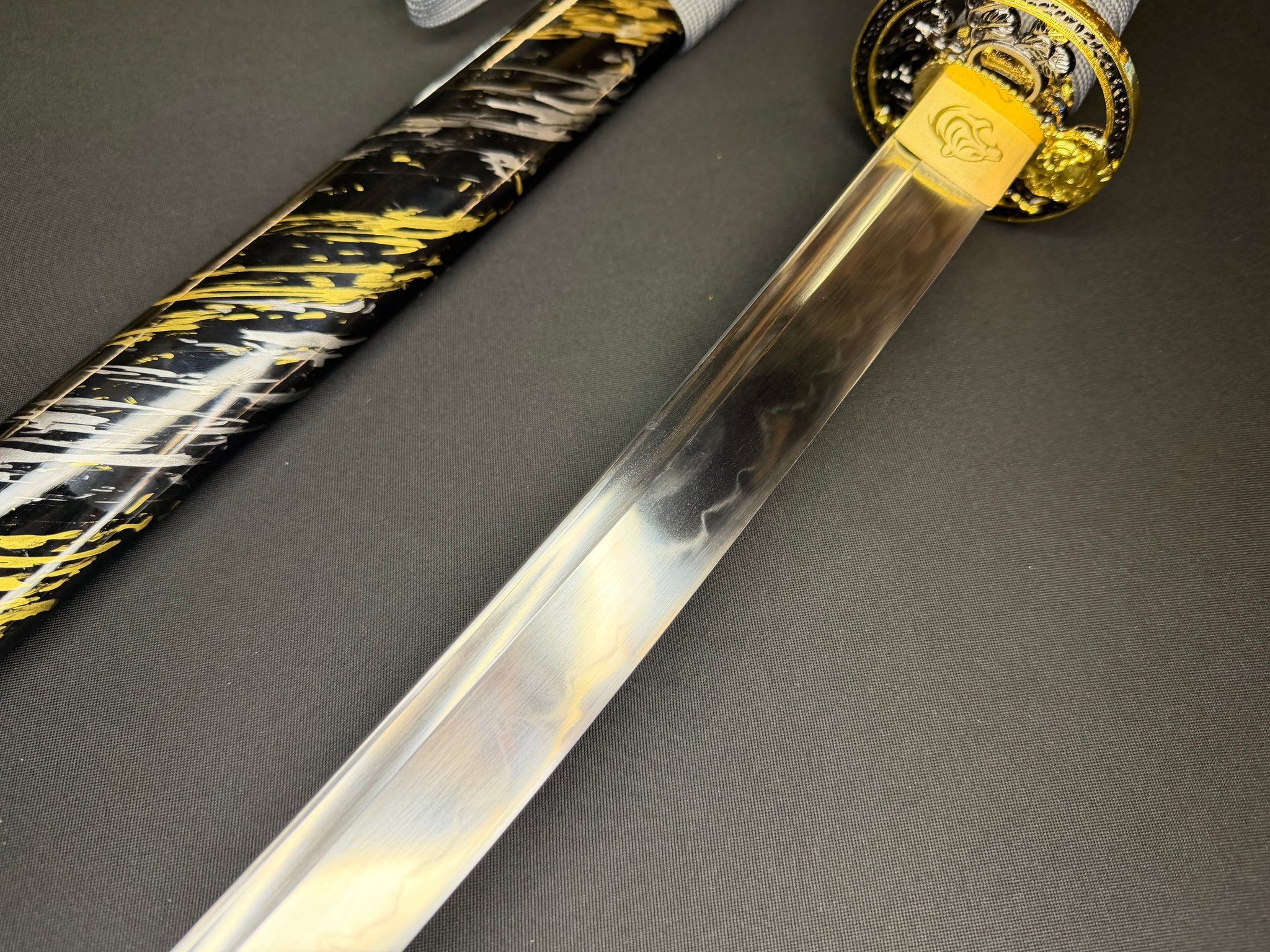 Dragonspring Katana - Golden Tiger T10