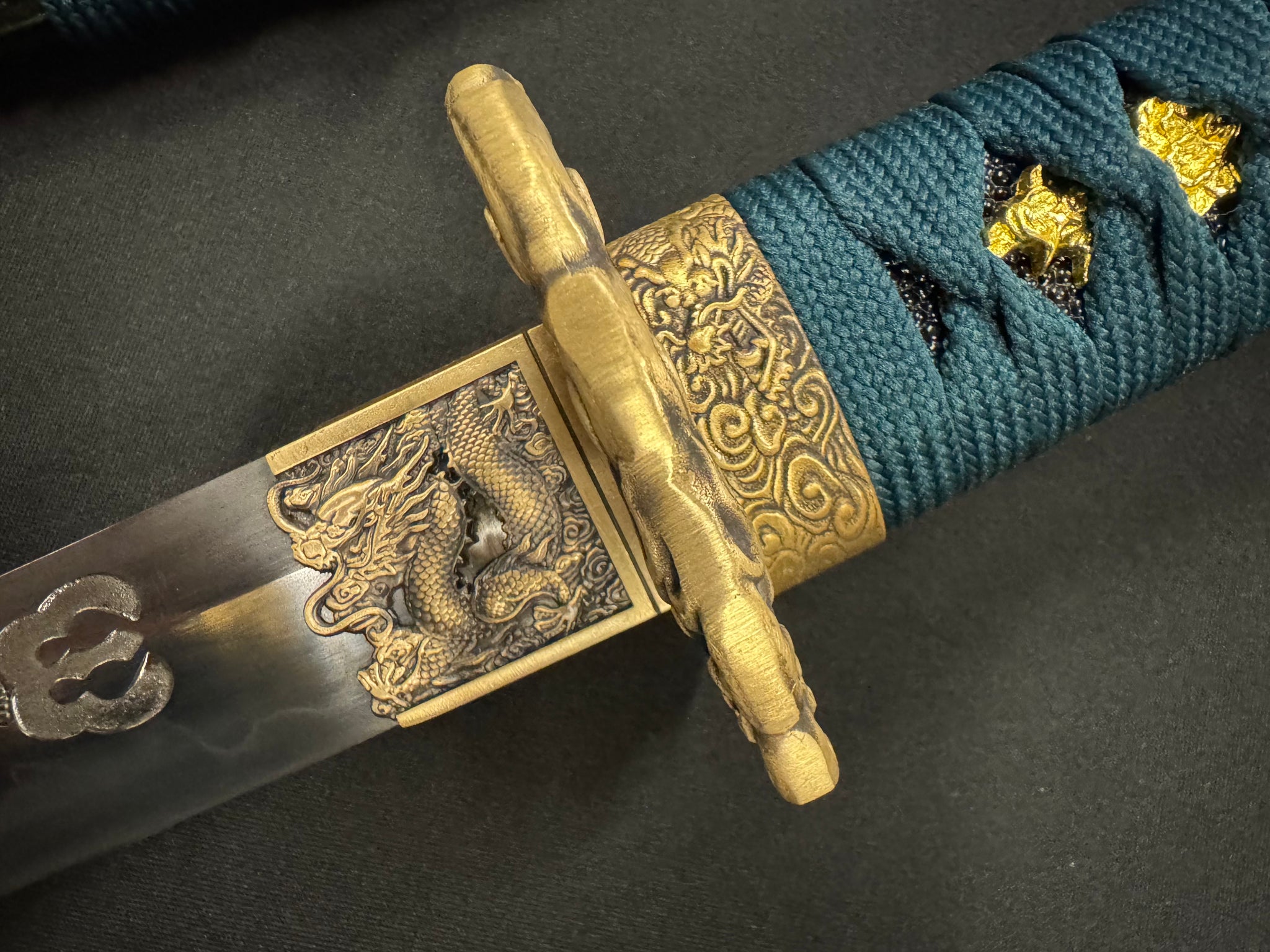 Phoenix Armory Tanto - Celtic Wyvern T10 Horimono