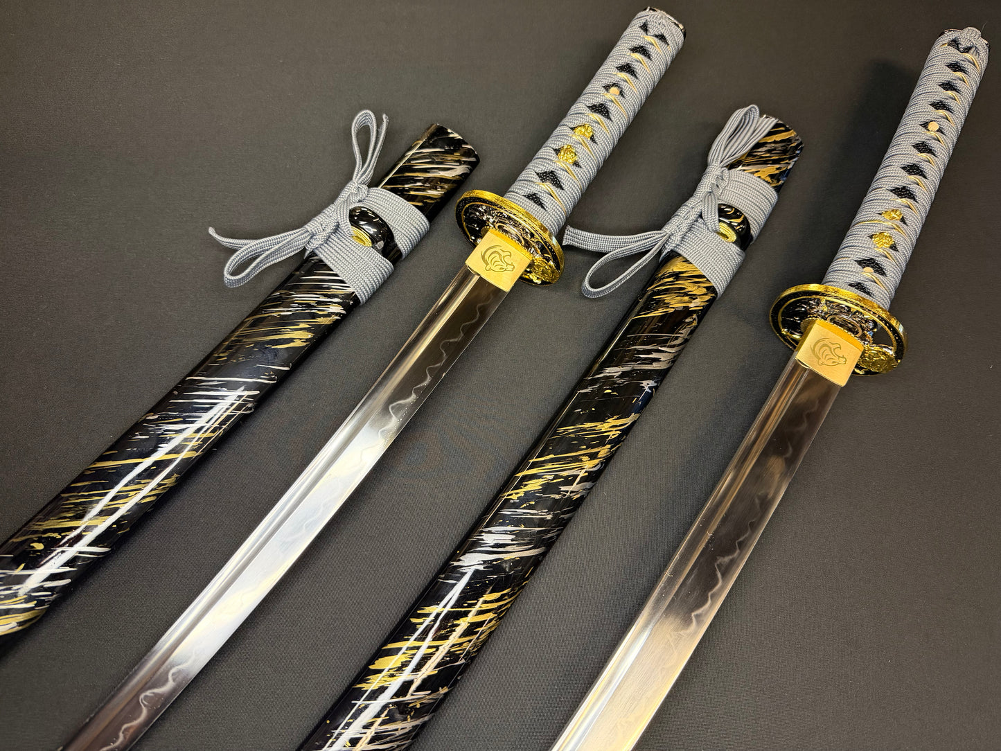 Dragonspring Daisho - Golden Tiger T10 Two Sword Set