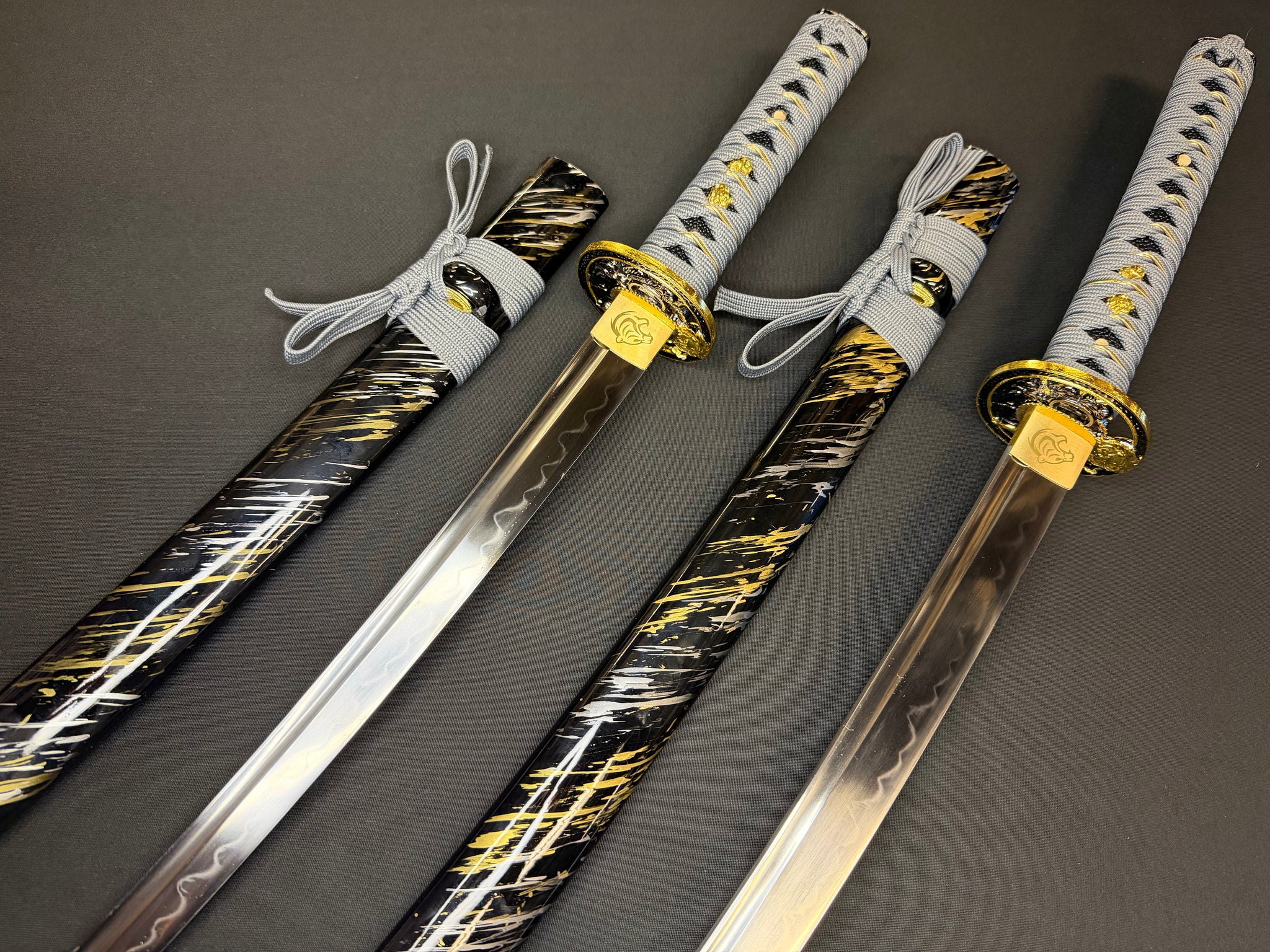 Dragonspring Daisho - Golden Tiger T10 Two Sword Set
