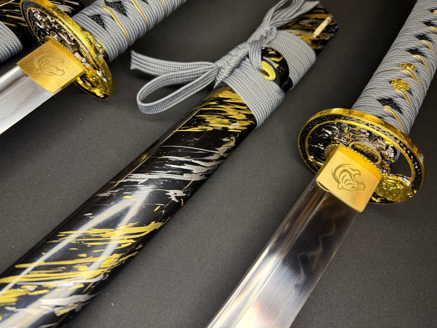 Dragonspring Daisho - Golden Tiger T10 Two Sword Set