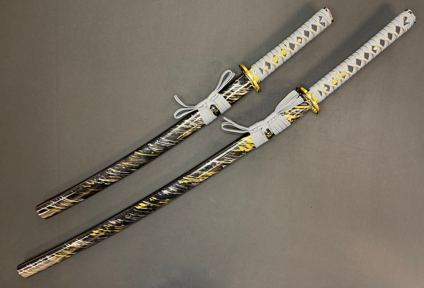 Dragonspring Daisho - Golden Tiger T10 Two Sword Set
