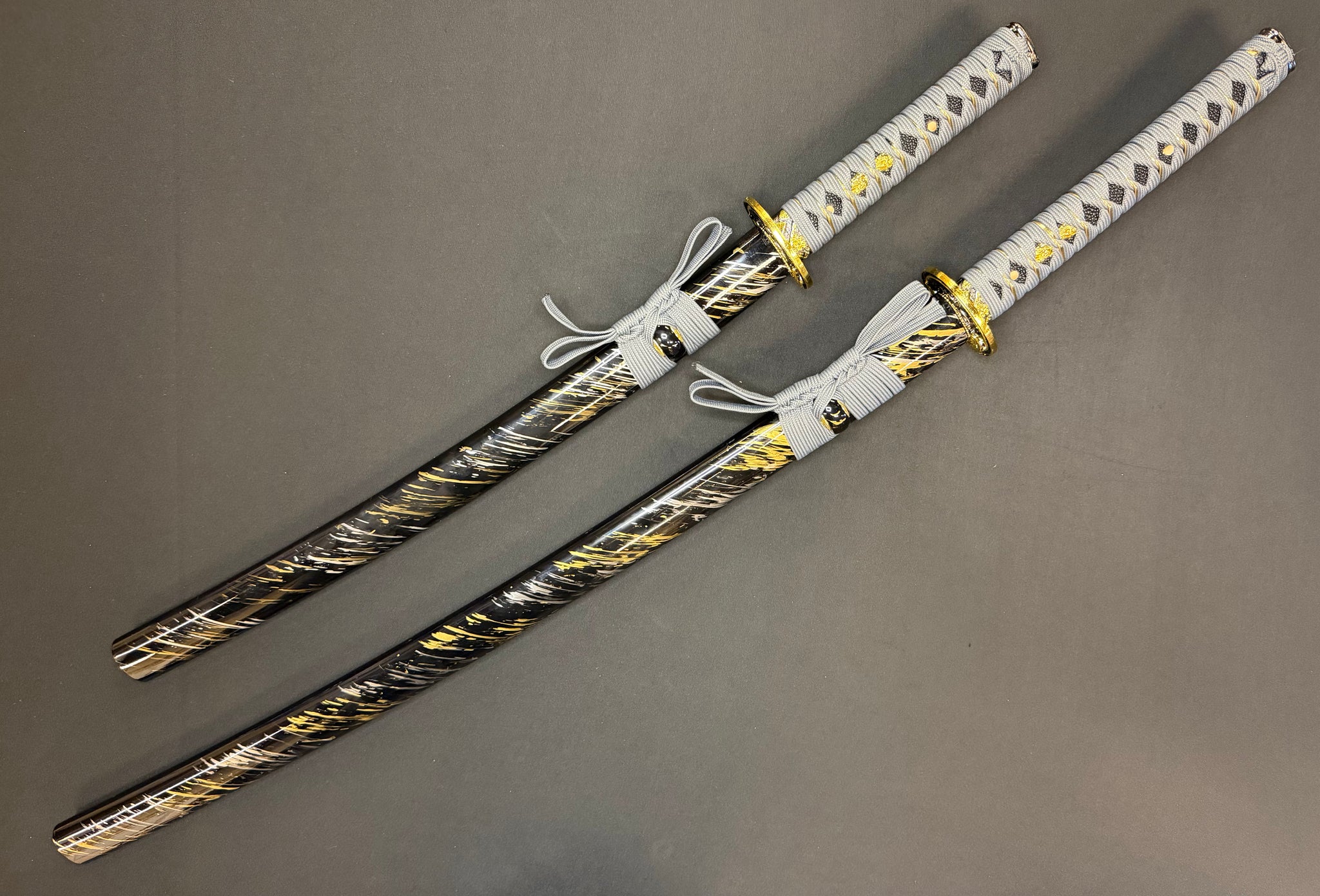 Dragonspring Daisho - Golden Tiger T10 Two Sword Set
