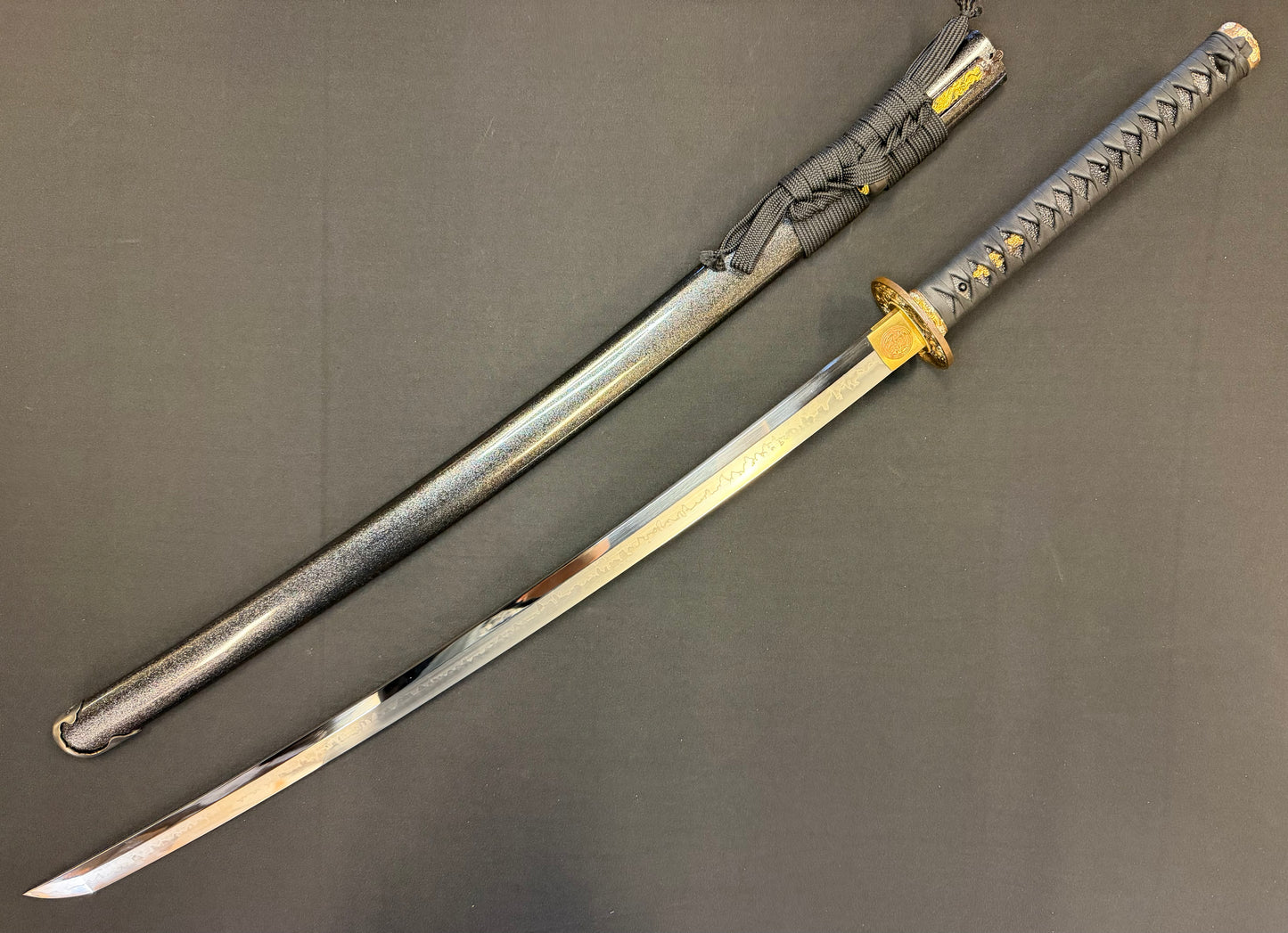 Cloudhammer Katana - Hidden Dragon Series Sakura Fury - sx105v Japanese Tool Steel - Ko-Choji Hamon