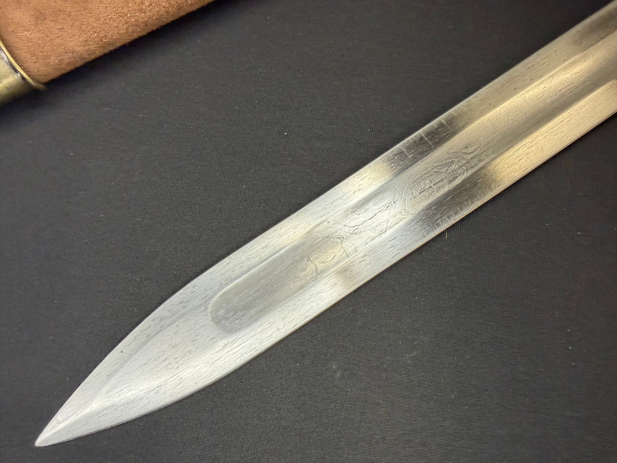 PRE-OWNED Viking Sword - Hanwei Godfred Damascus