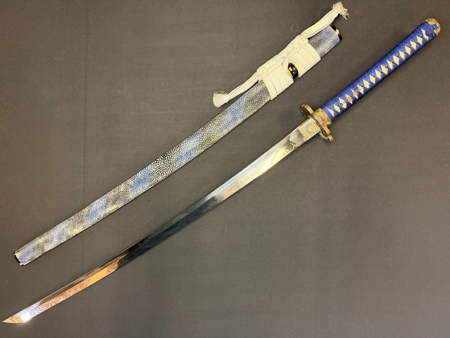 Phoenix Armory Katana - Sun and Moon T10