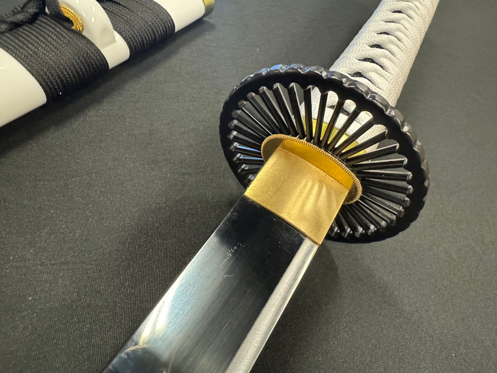 Kiku Ichimonji Katana 1045