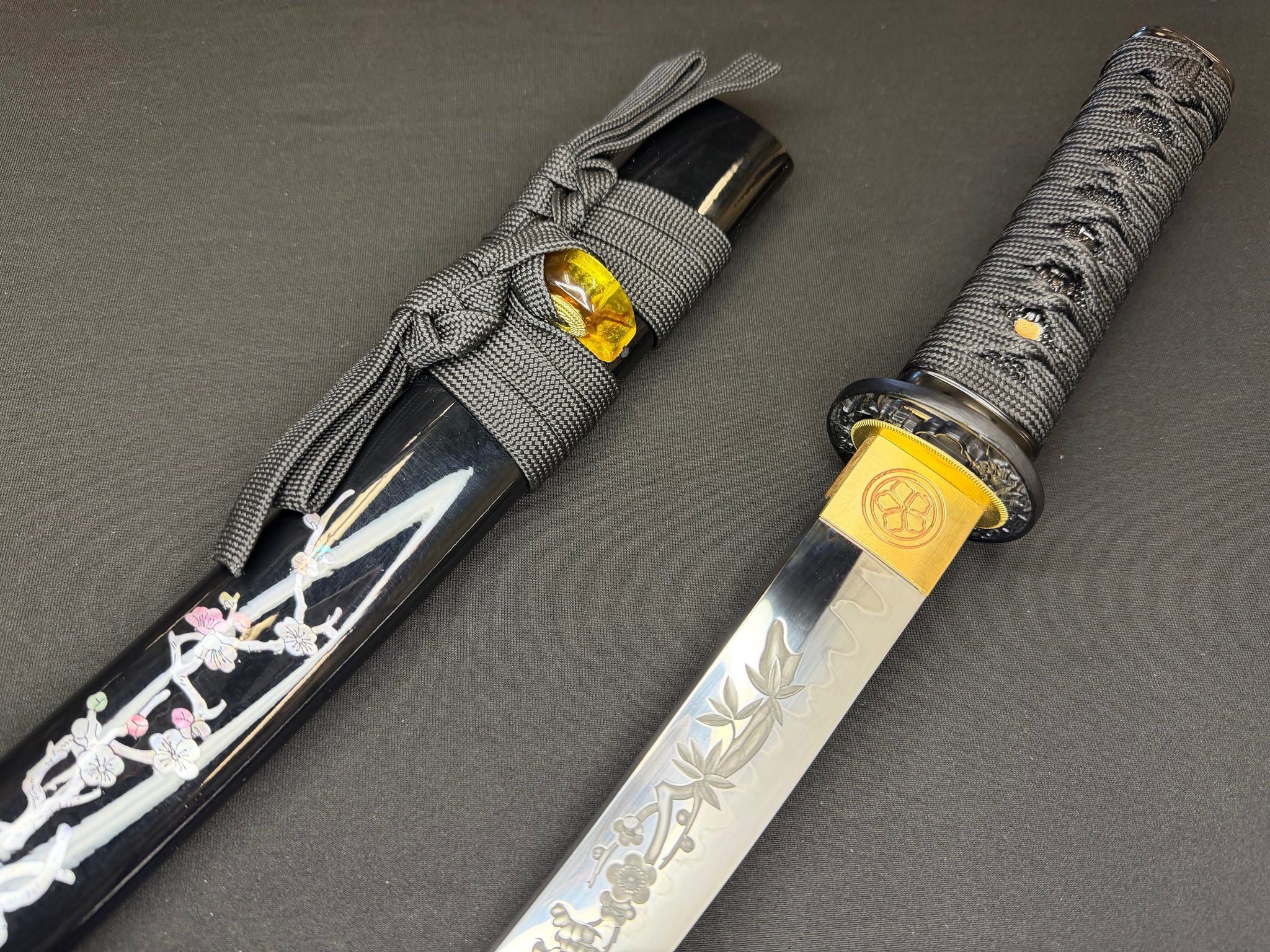 Phoenix Armory Tanto - Summer Blooms Horimono T10