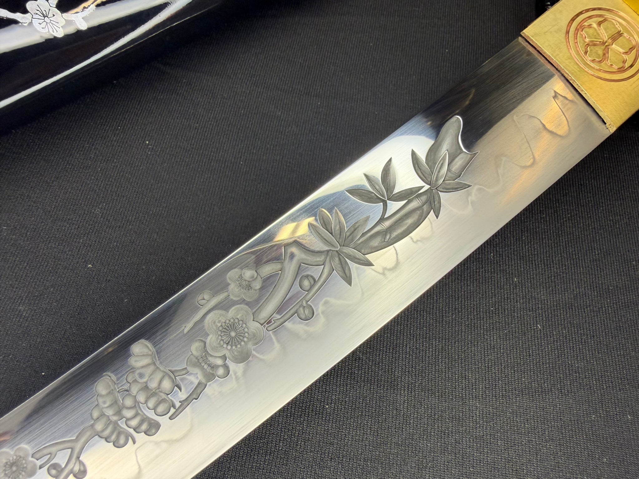 Phoenix Armory Tanto - Summer Blooms Horimono T10
