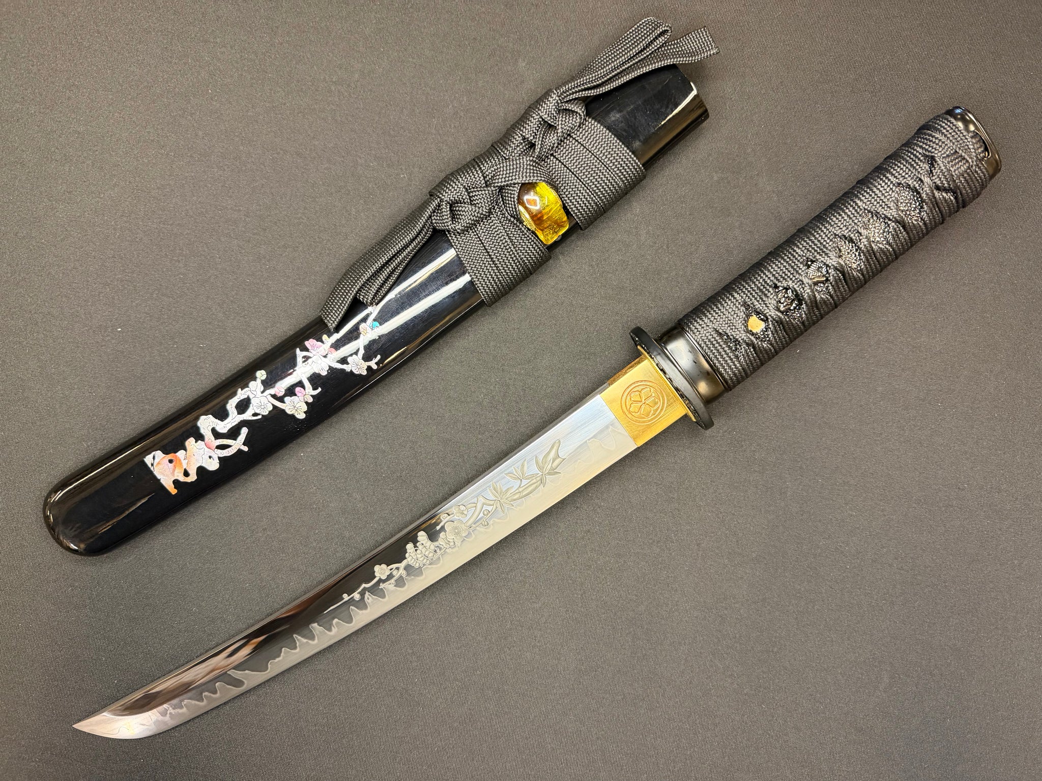 Phoenix Armory Tanto - Summer Blooms Horimono T10