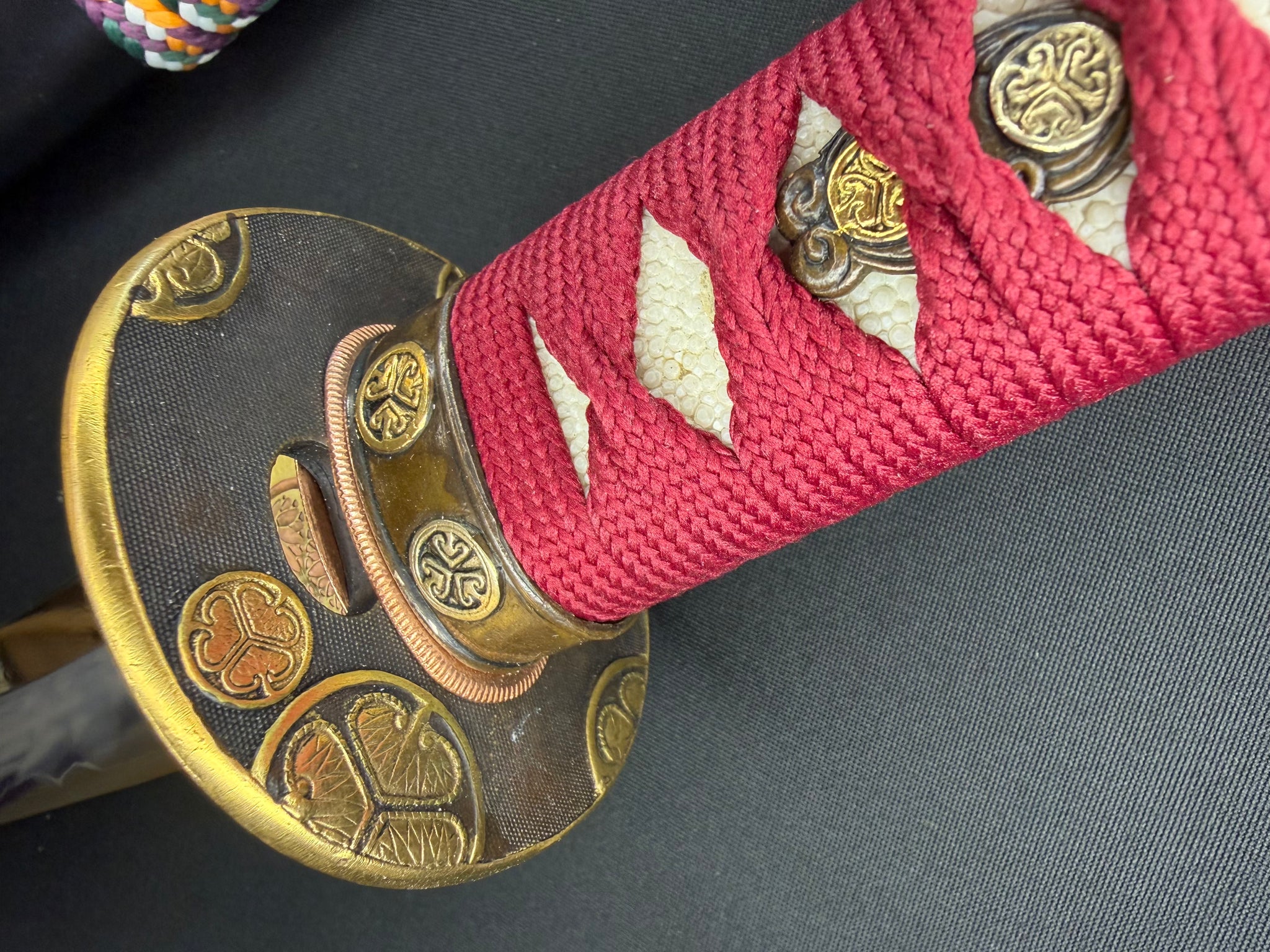 Phoenix Armory Tanto - Crimson Crest - Sanmai Hadori Polish